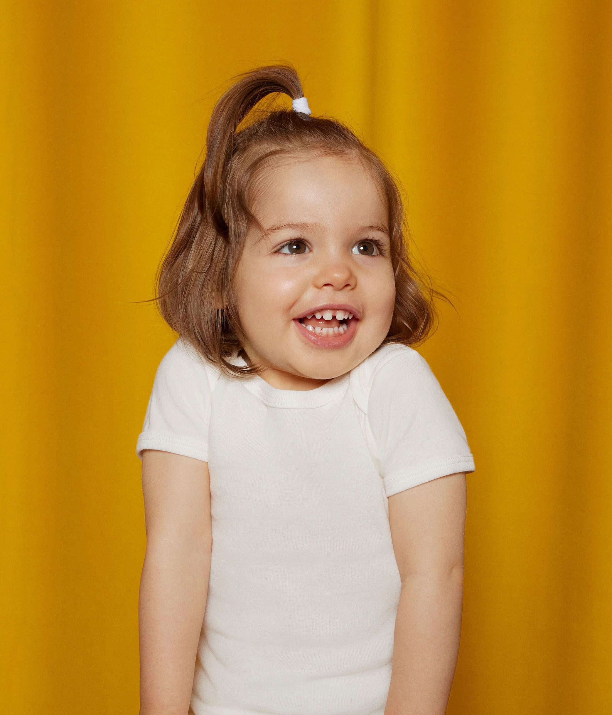 lot-de-2-bodies-blancs-manches-courtes-bébé