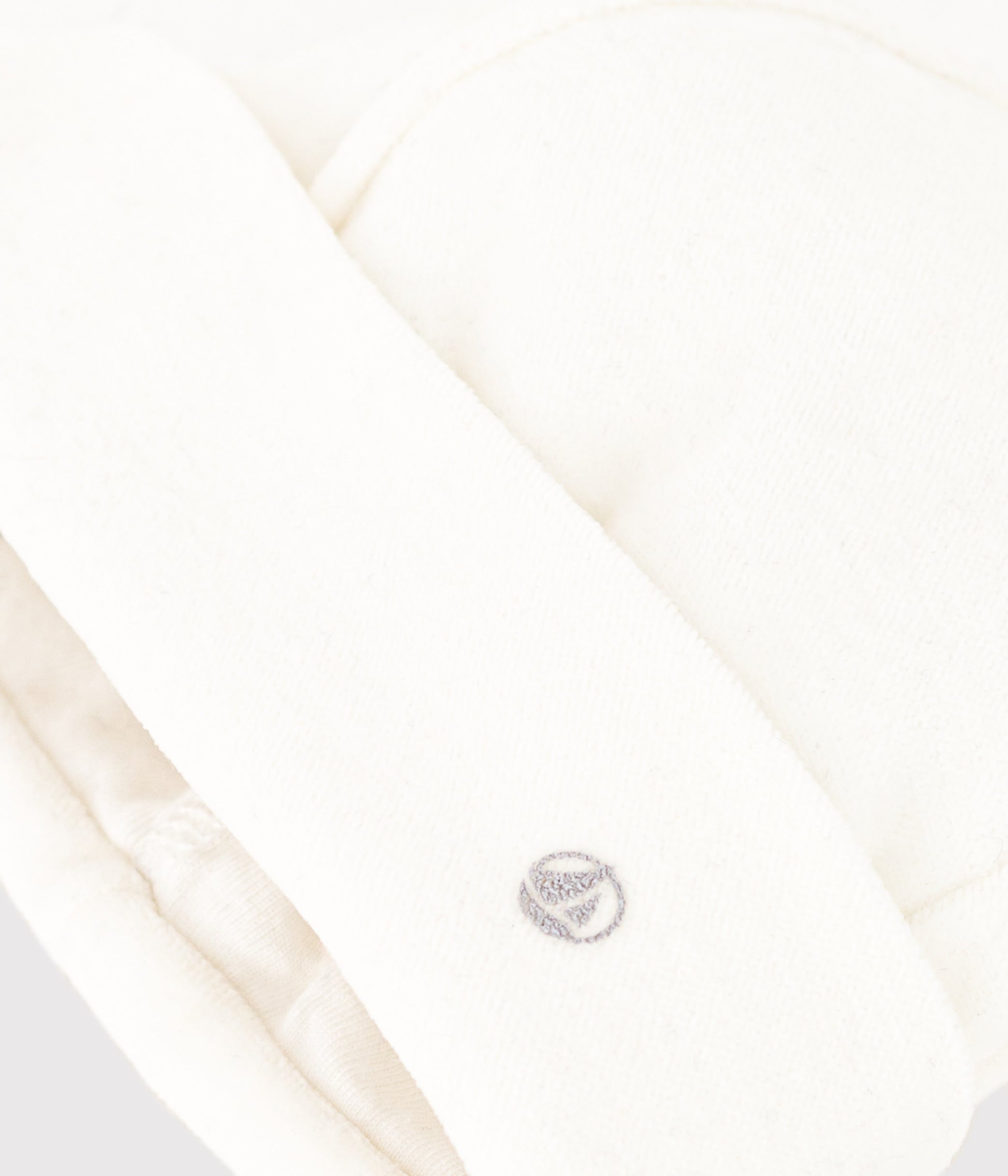 bonnet-naissance-bébé-en-velours-uni