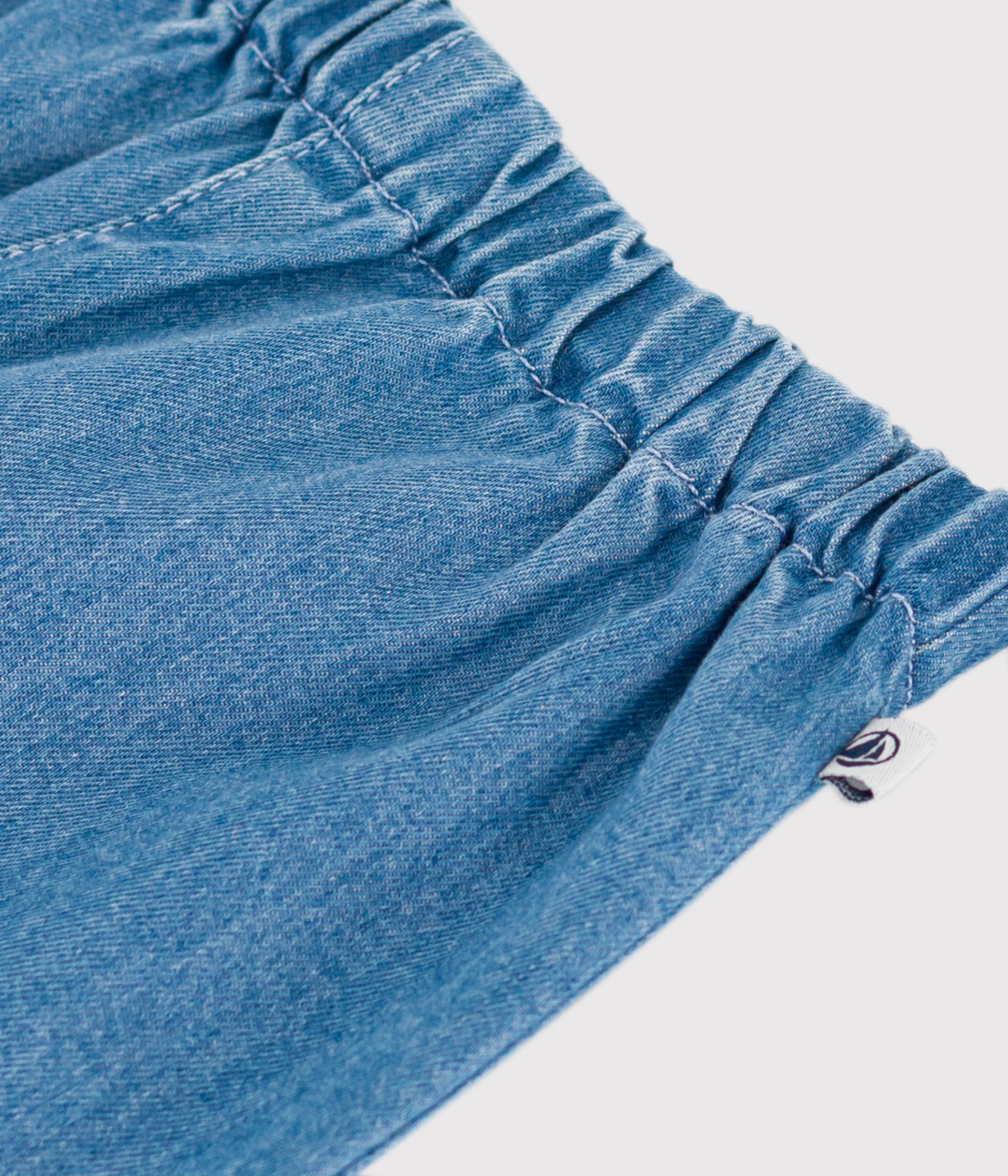 pantalon-en-denim-léger-bébé