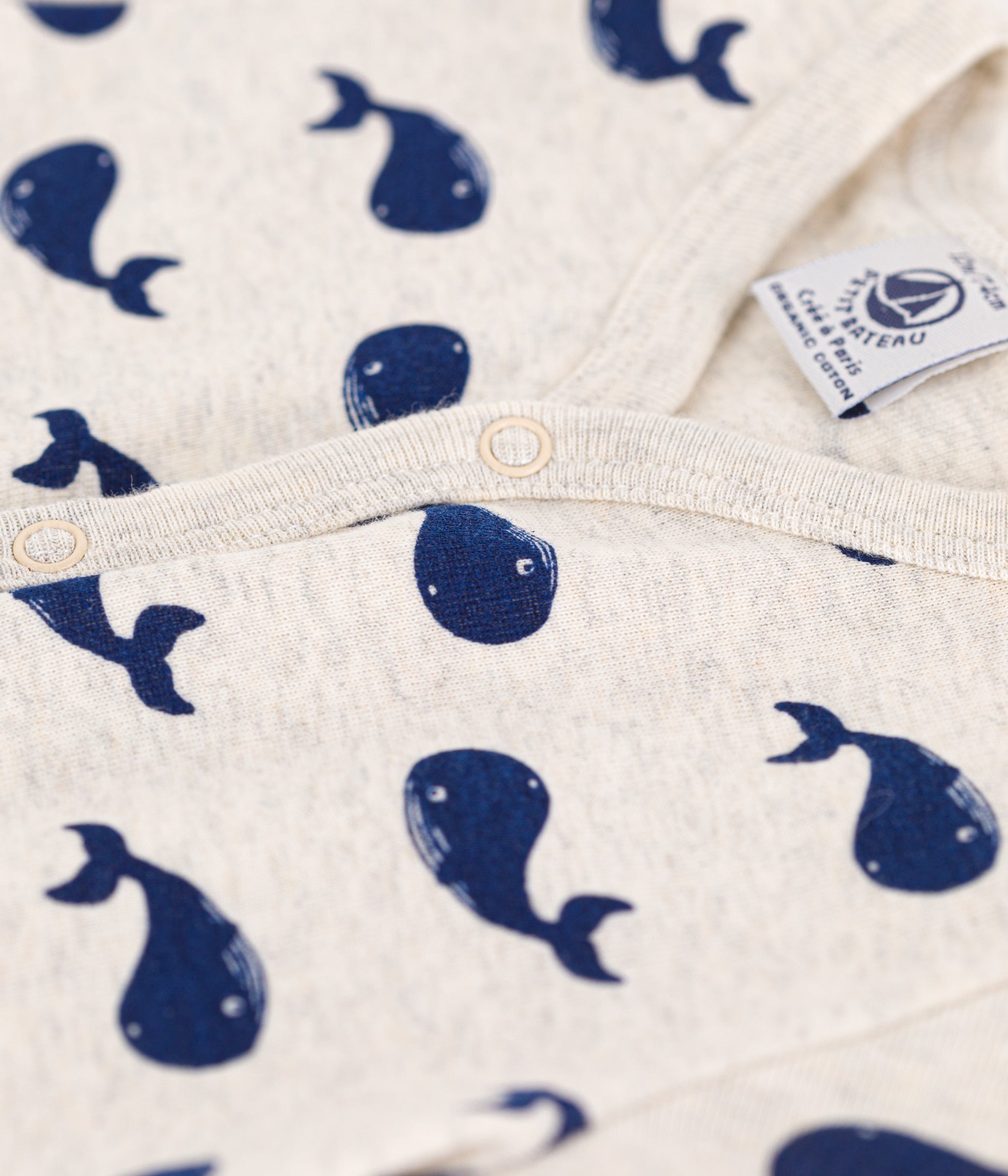 combinaison-courte-baleines-marines-en-coton-bébé