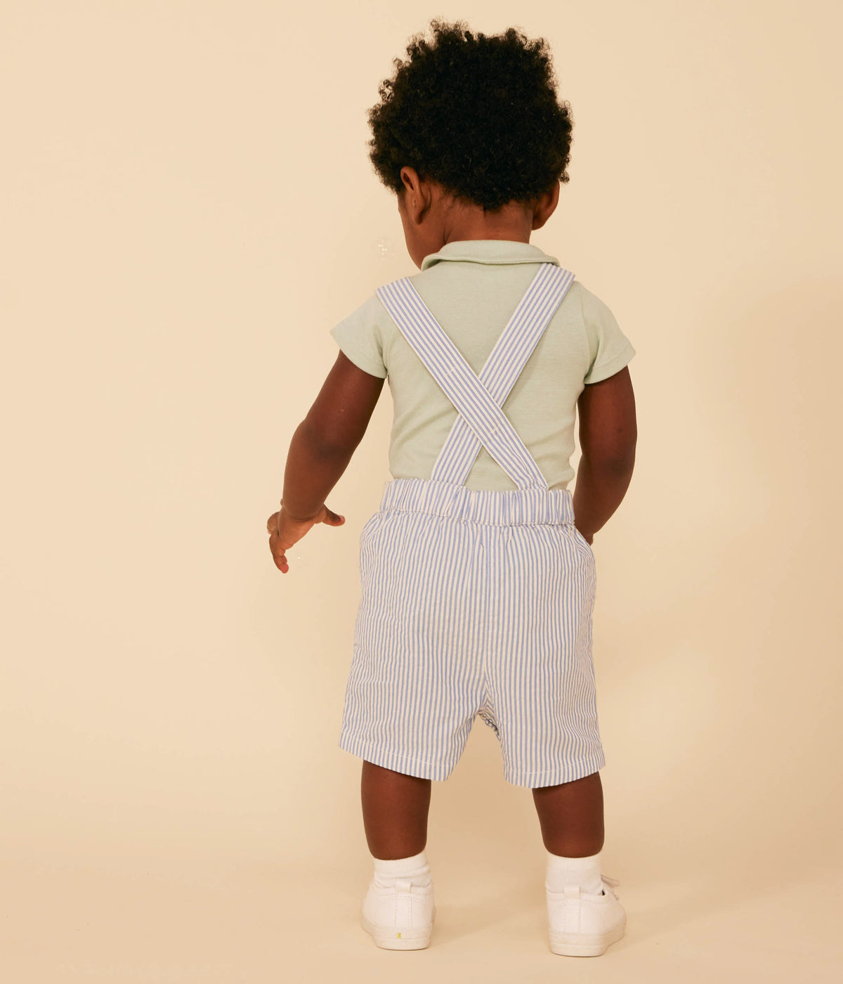 salopette-courte-en-toile-bébé