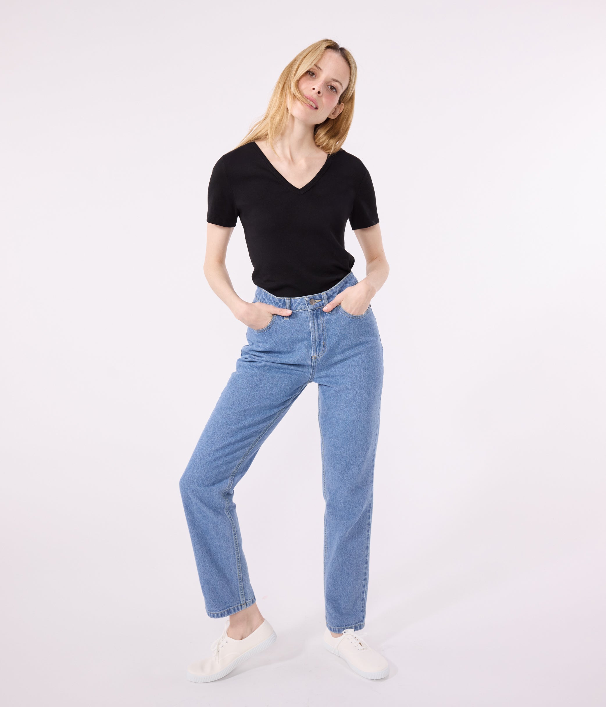tee-shirt-col-v-l-iconique-manches-courtes-en-côte-unie