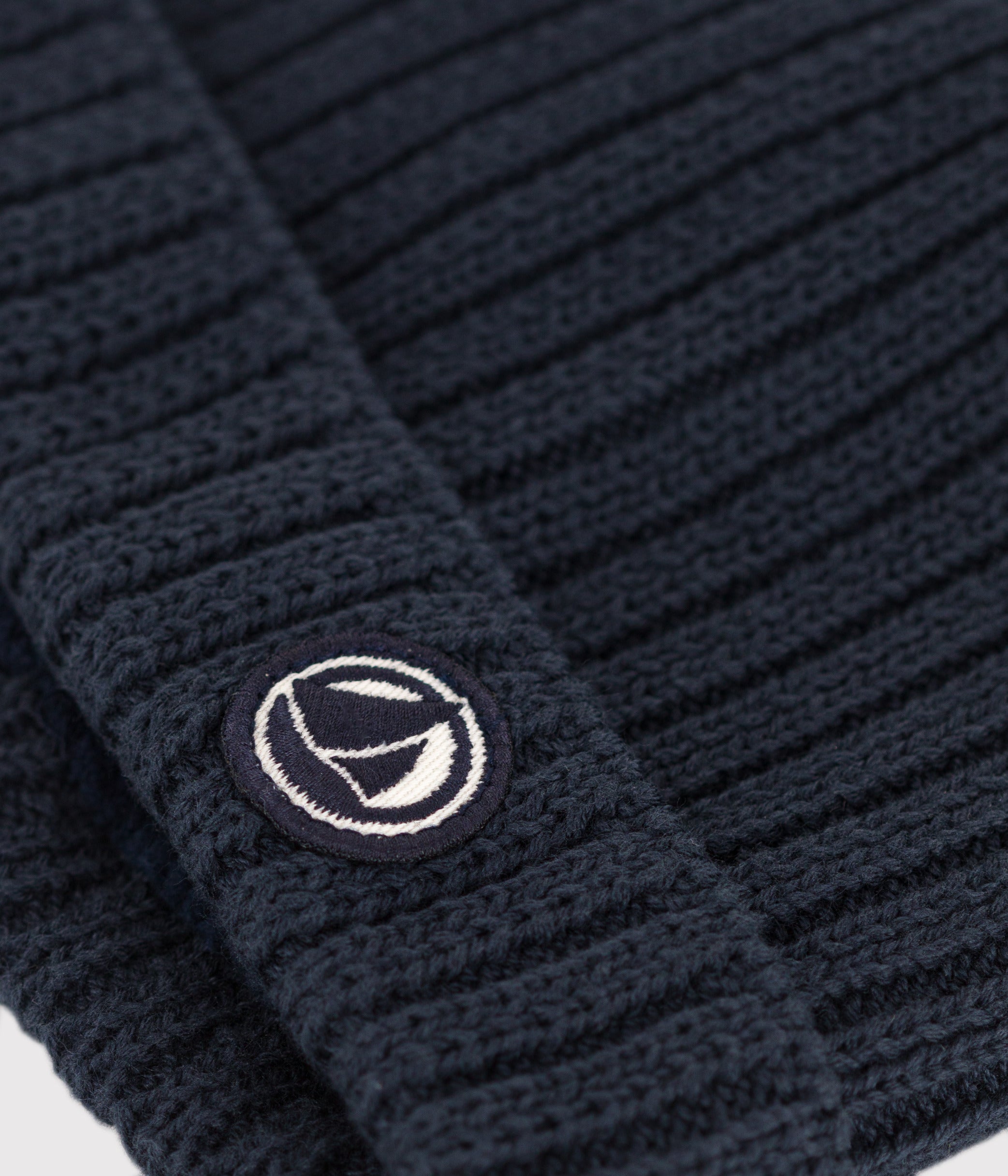 bonnet-bébé-en-tricot-doublé-en-polaire