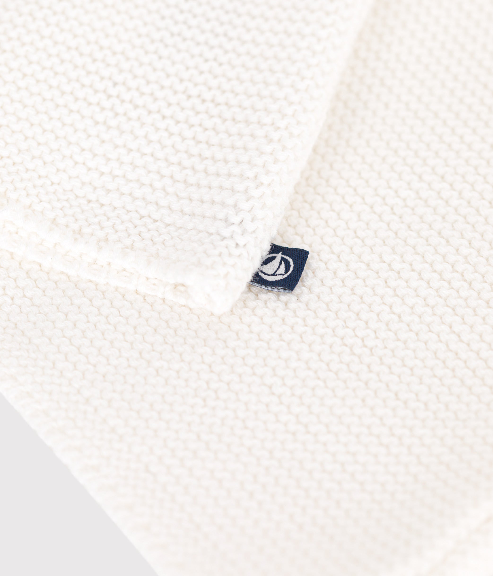 cardigan-bébé-tricot-point-mousse-en-coton