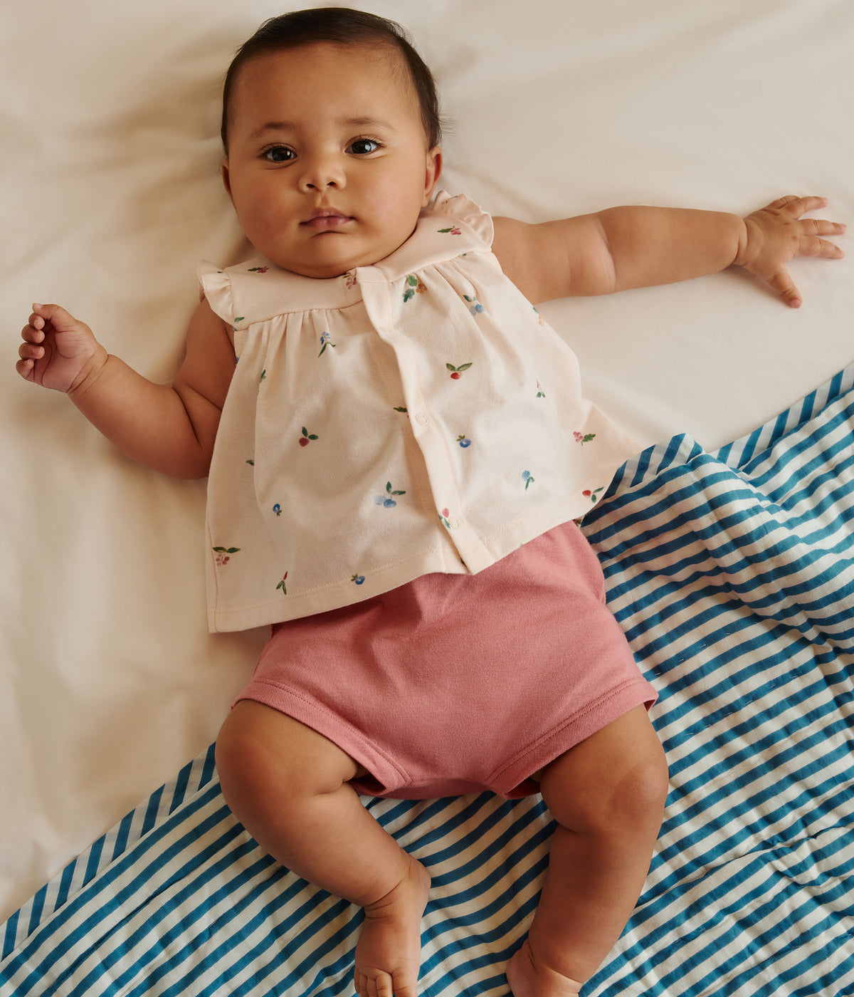 ensemble-naissance-deux-pièces-en-coton-avec-blouse-volanté