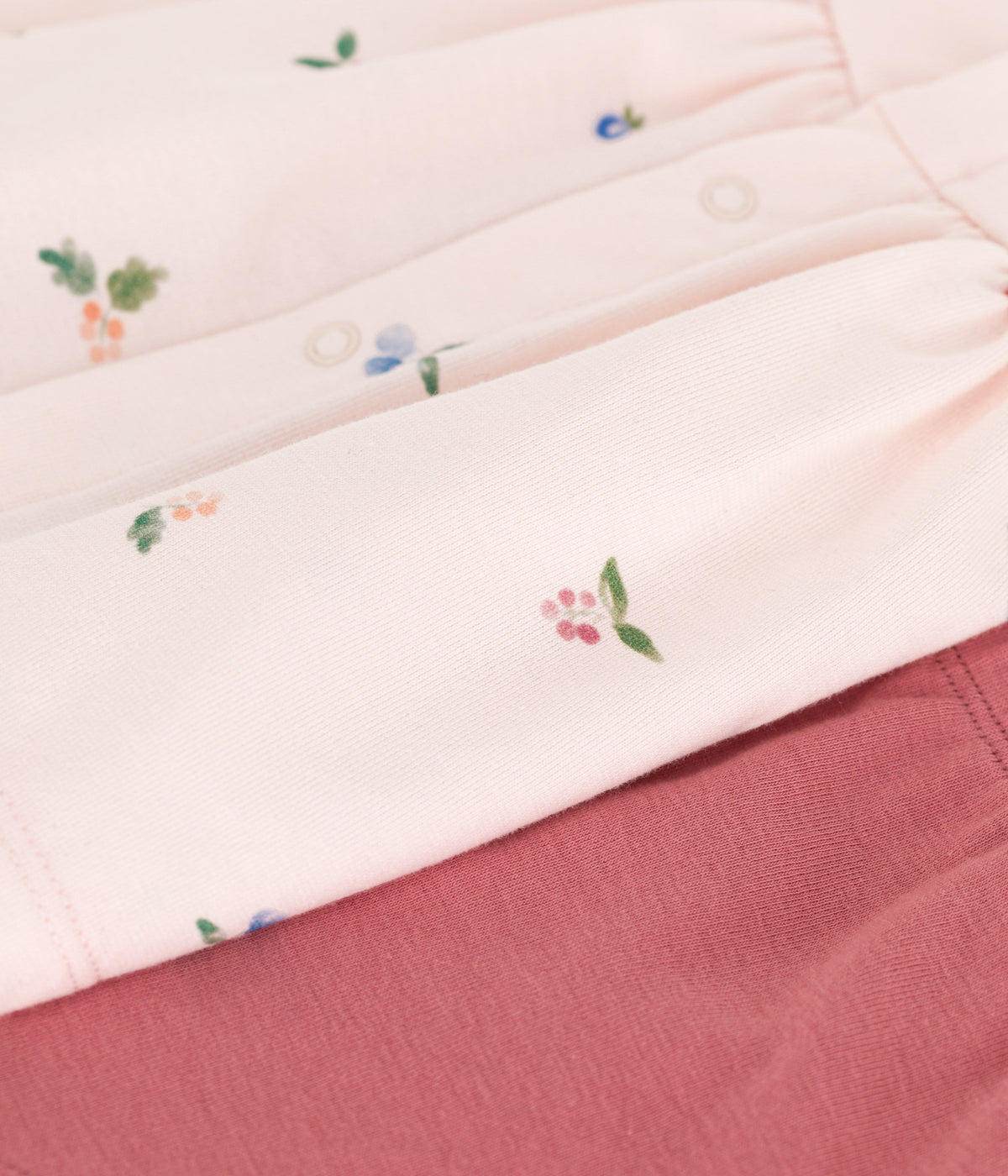 ensemble-naissance-deux-pièces-en-coton-avec-blouse-volanté