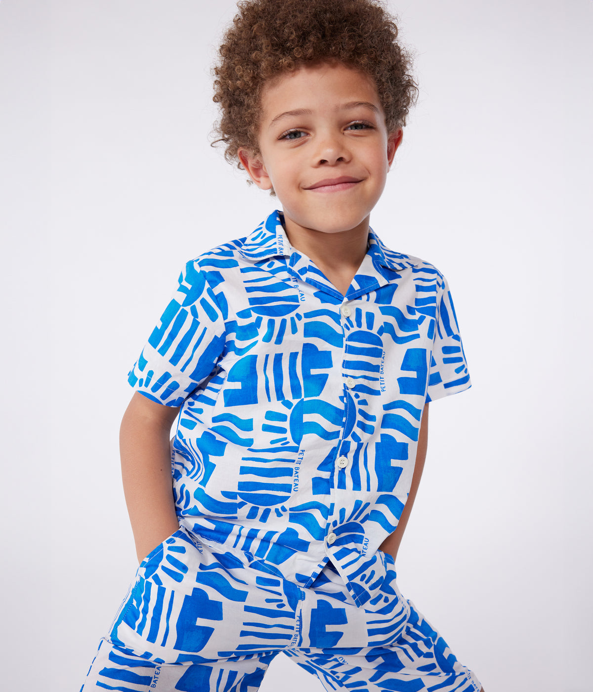 chemise-enfant-en-coton-manches-courtes-imprimée