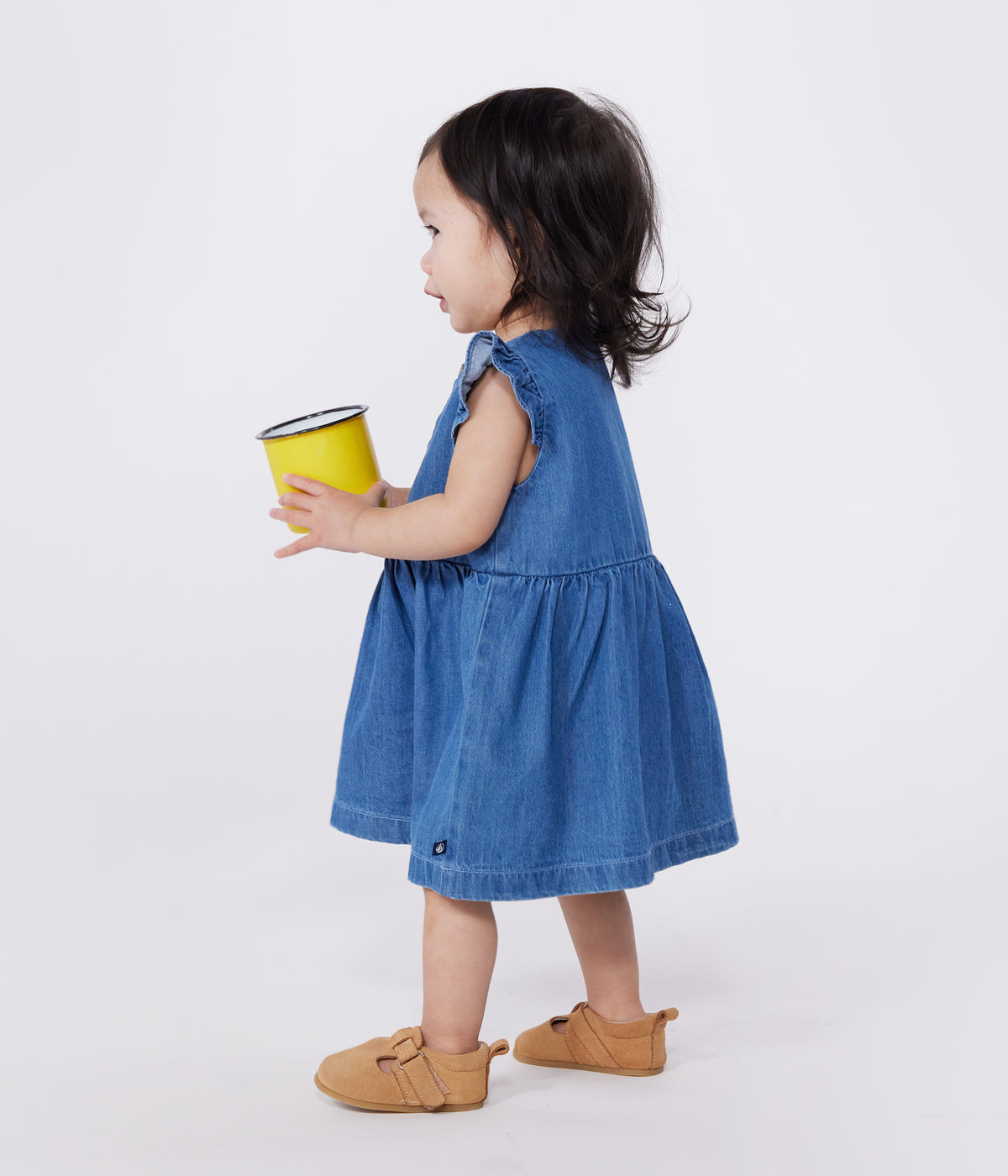 robe-bébé-en-jean-léger-sans-manches