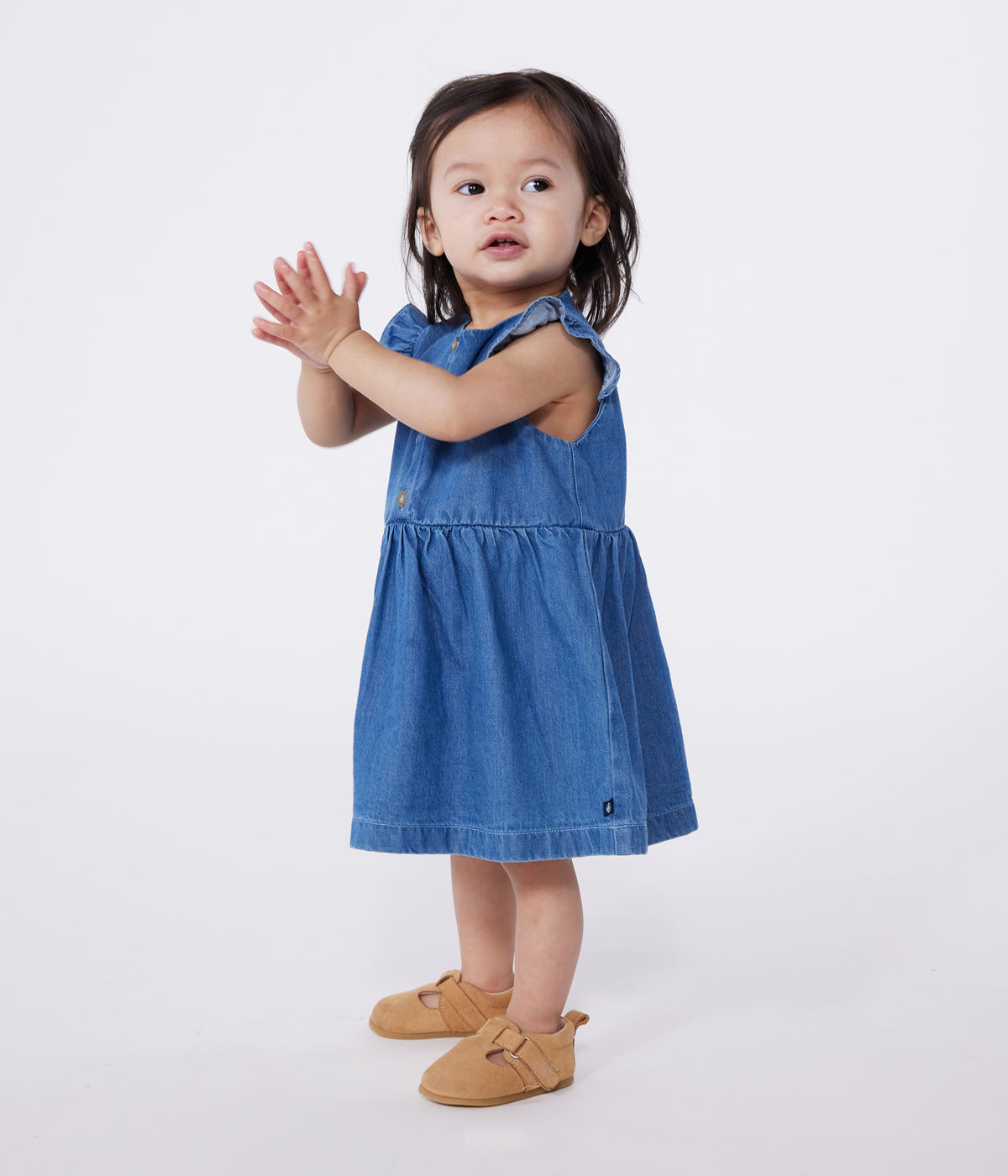 robe-bébé-en-jean-léger-sans-manches