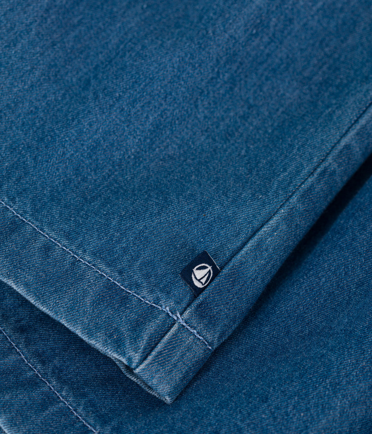 robe-bébé-en-jean-léger-sans-manches