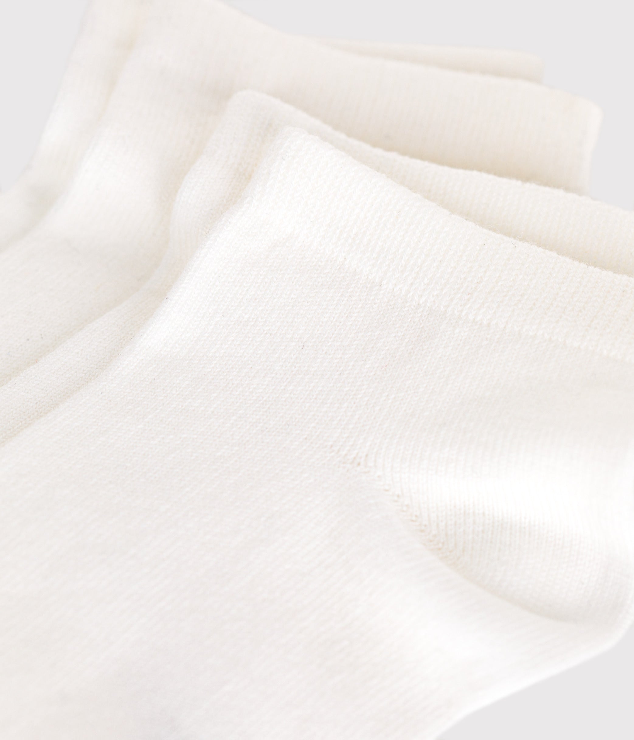 lot-de-2-paires-de-chaussettes-enfant-en-coton-unies-blanches
