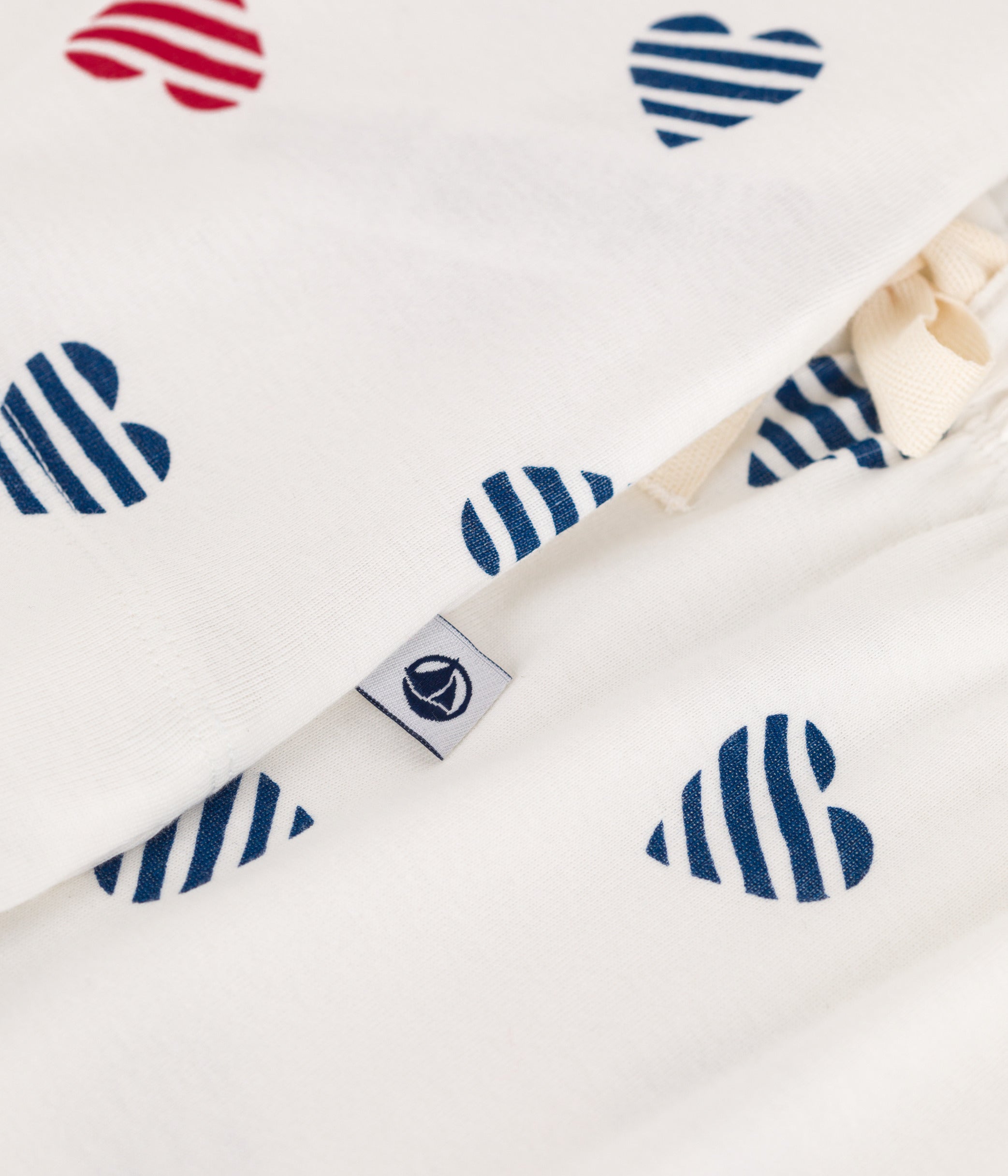 pyjama-short-femme-en-coton-imprimé-coeurs