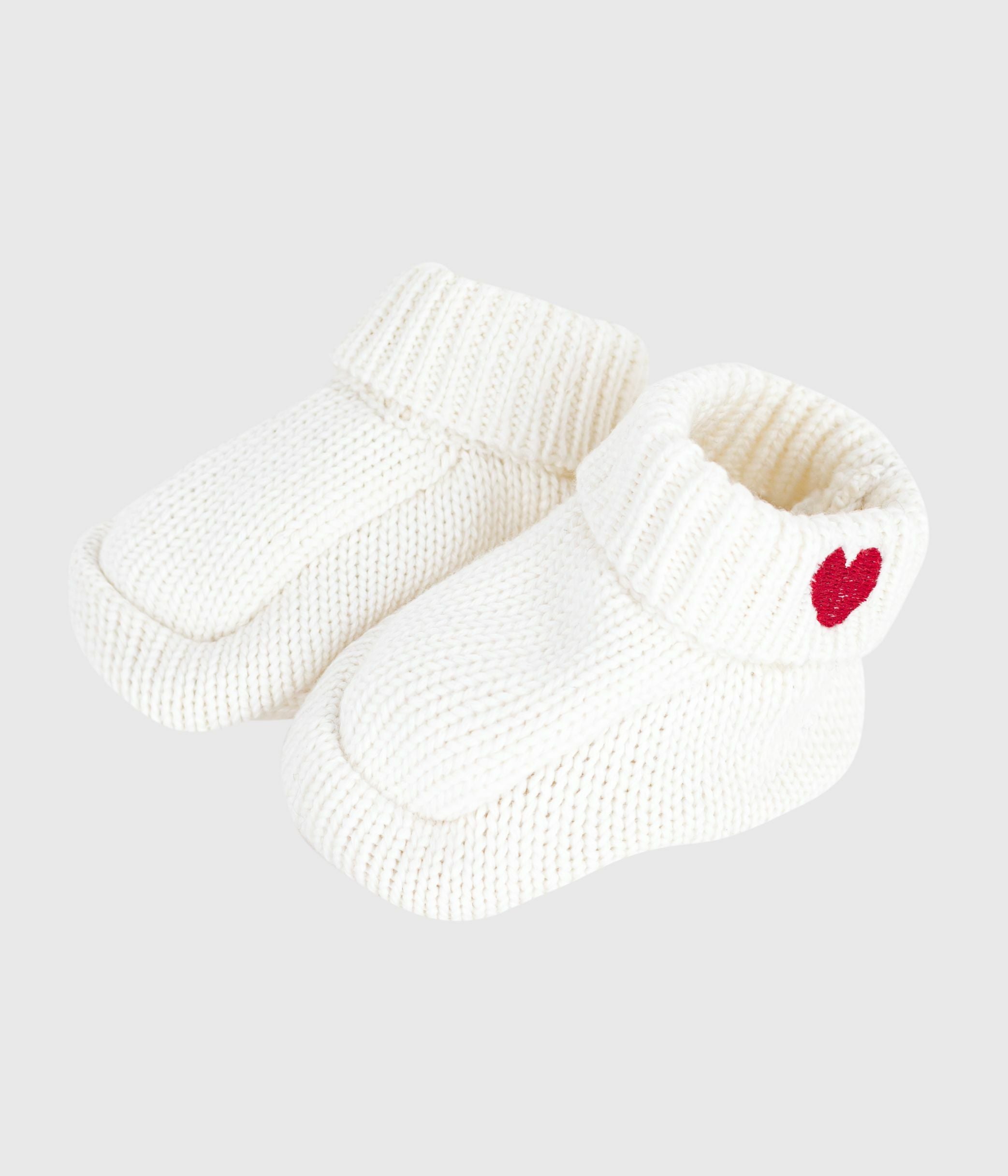 chaussons-naissance-tricotés-en-coton