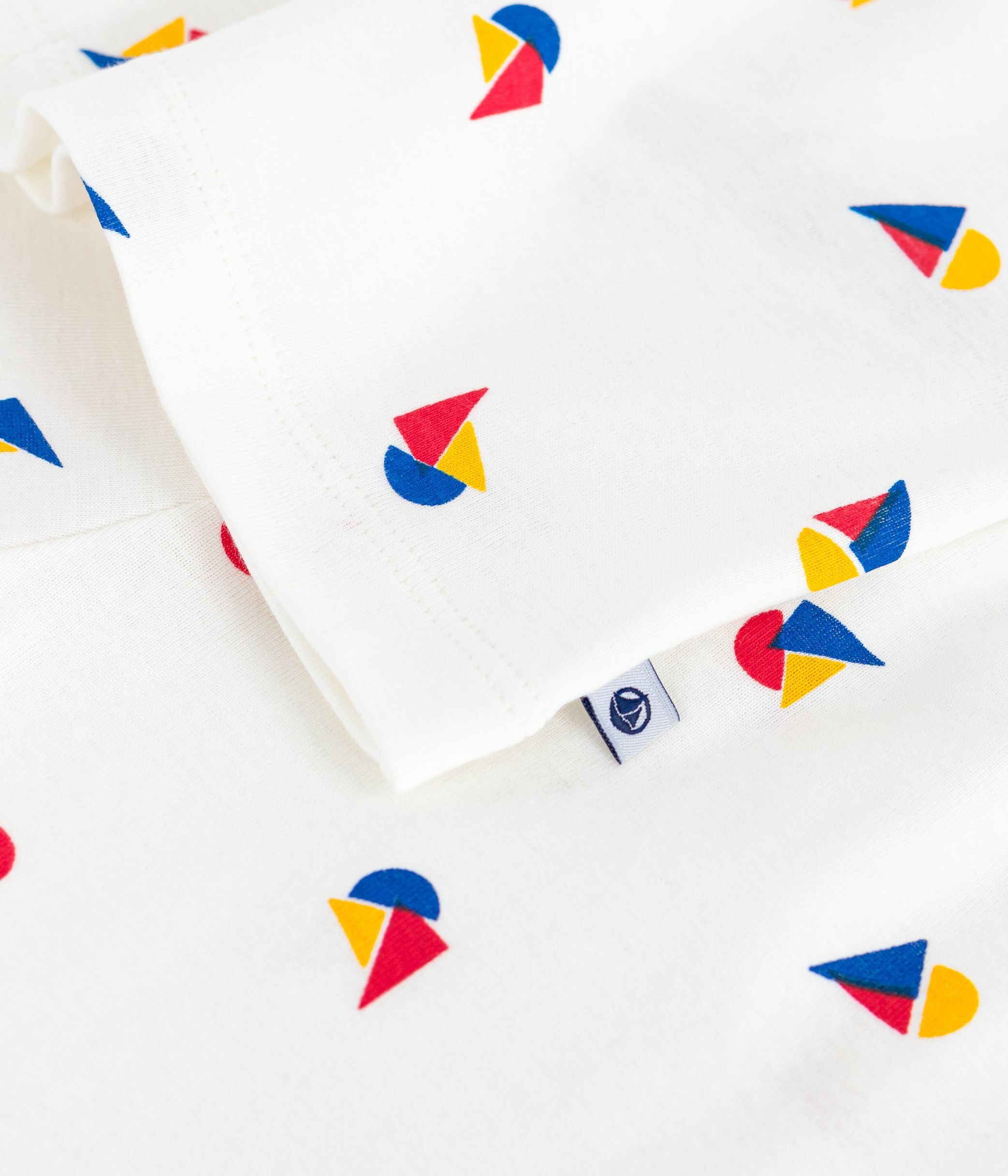 pyjama-boutonné-enfant-en-coton-imprimé