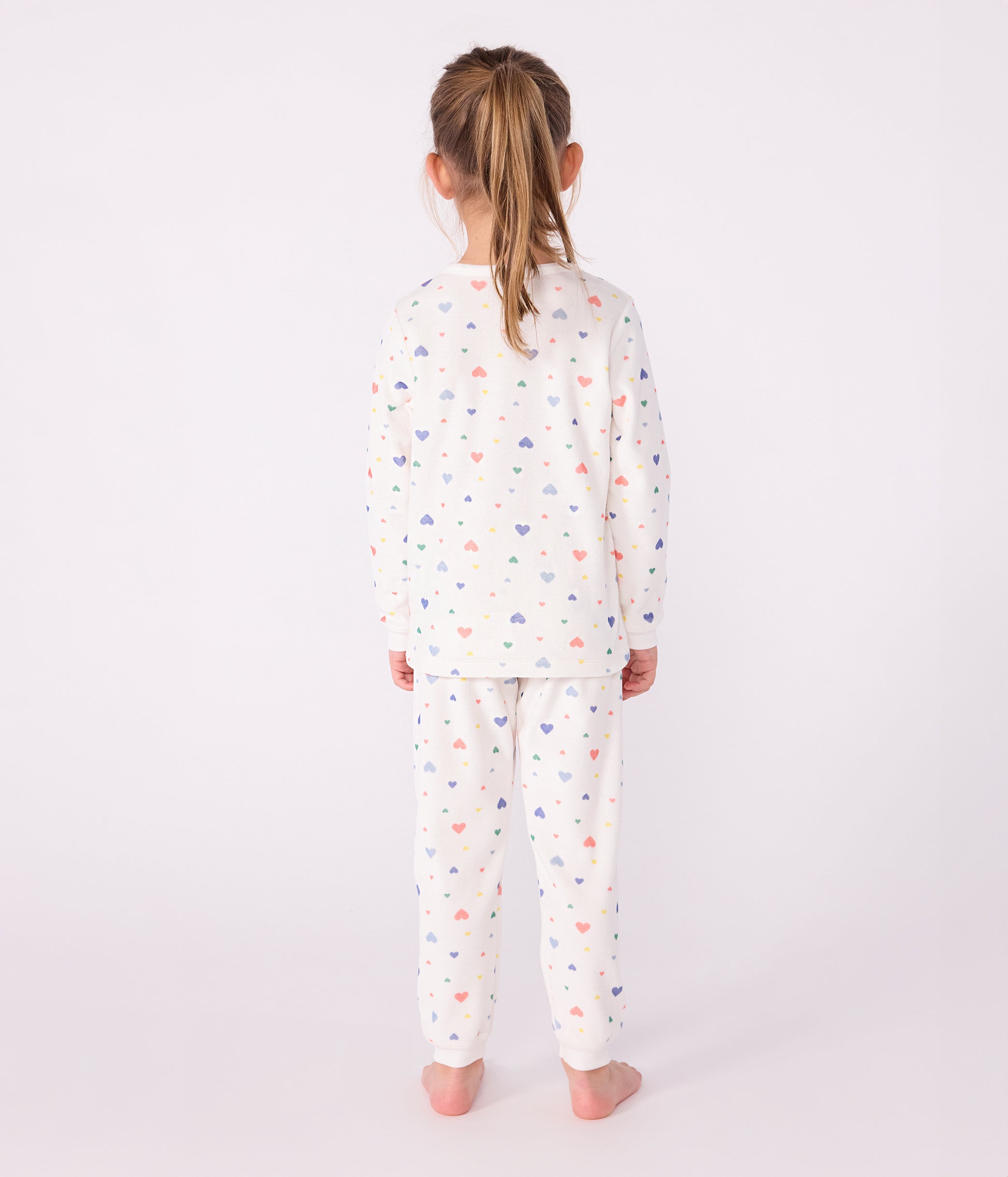 pyjama-enfant-en-velours-imprimé-cœurs