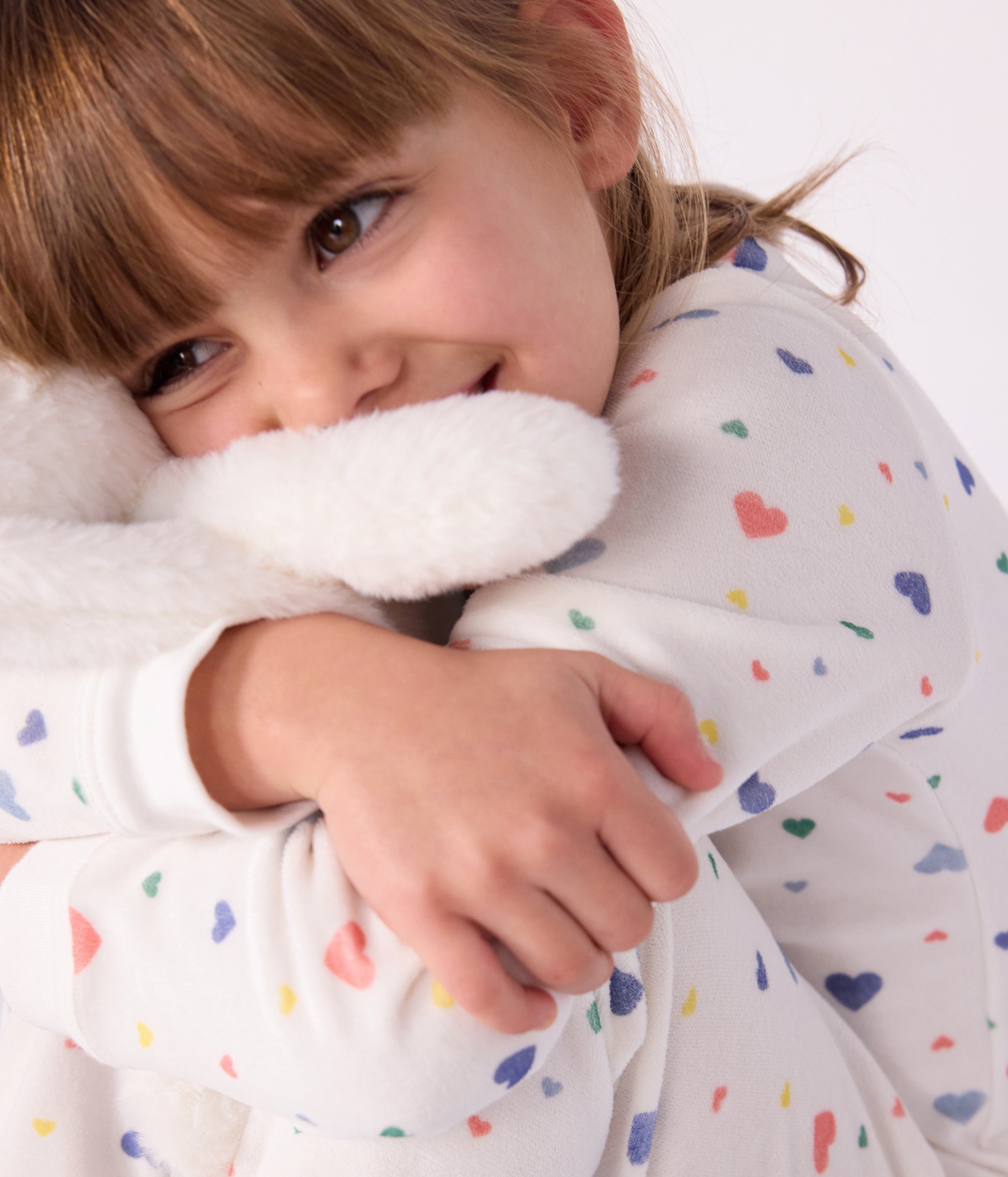 pyjama-enfant-en-velours-imprimé-cœurs