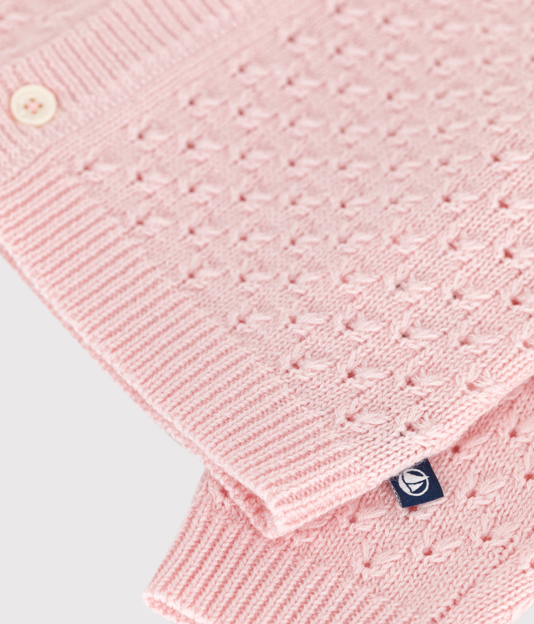 cardigan-bébé-en-tricot-laine-et-coton-uni