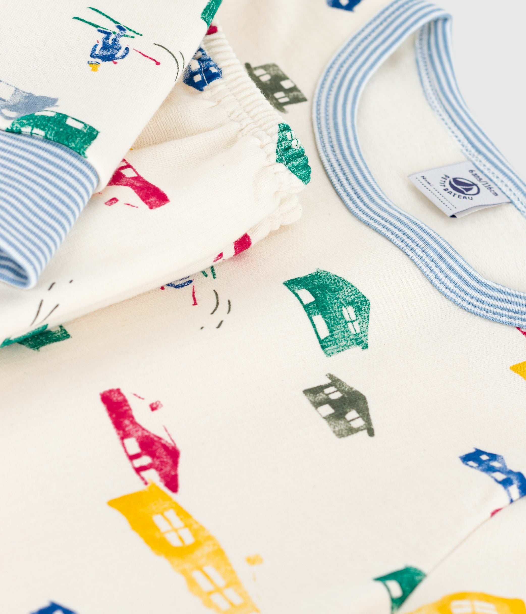 pyjama-enfant-en-molleton-imprimé-chalets