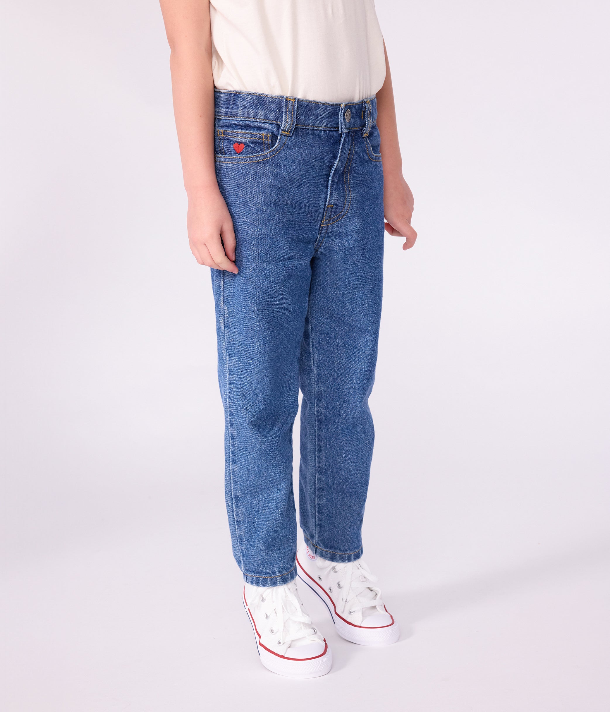 pantalon-enfant-en-denim