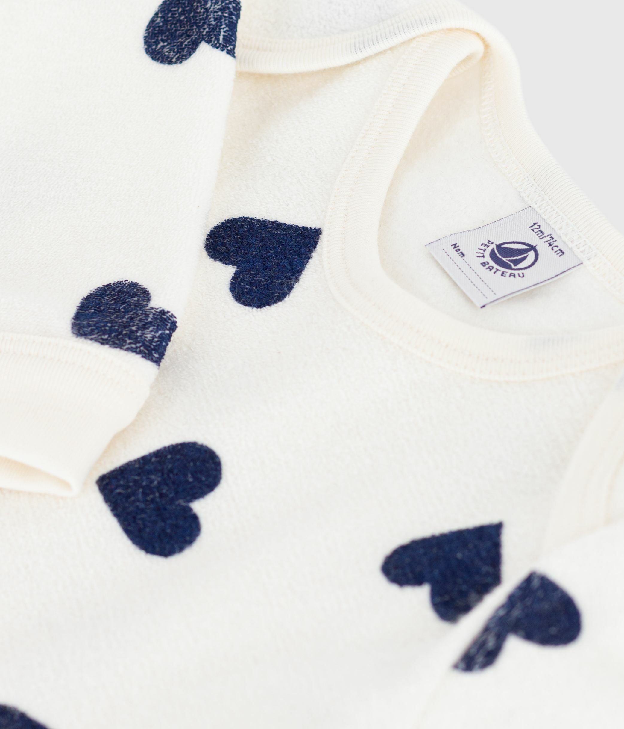 pyjama-bébé-en-coton-ouverture-sans-pression-imprimé-coeur