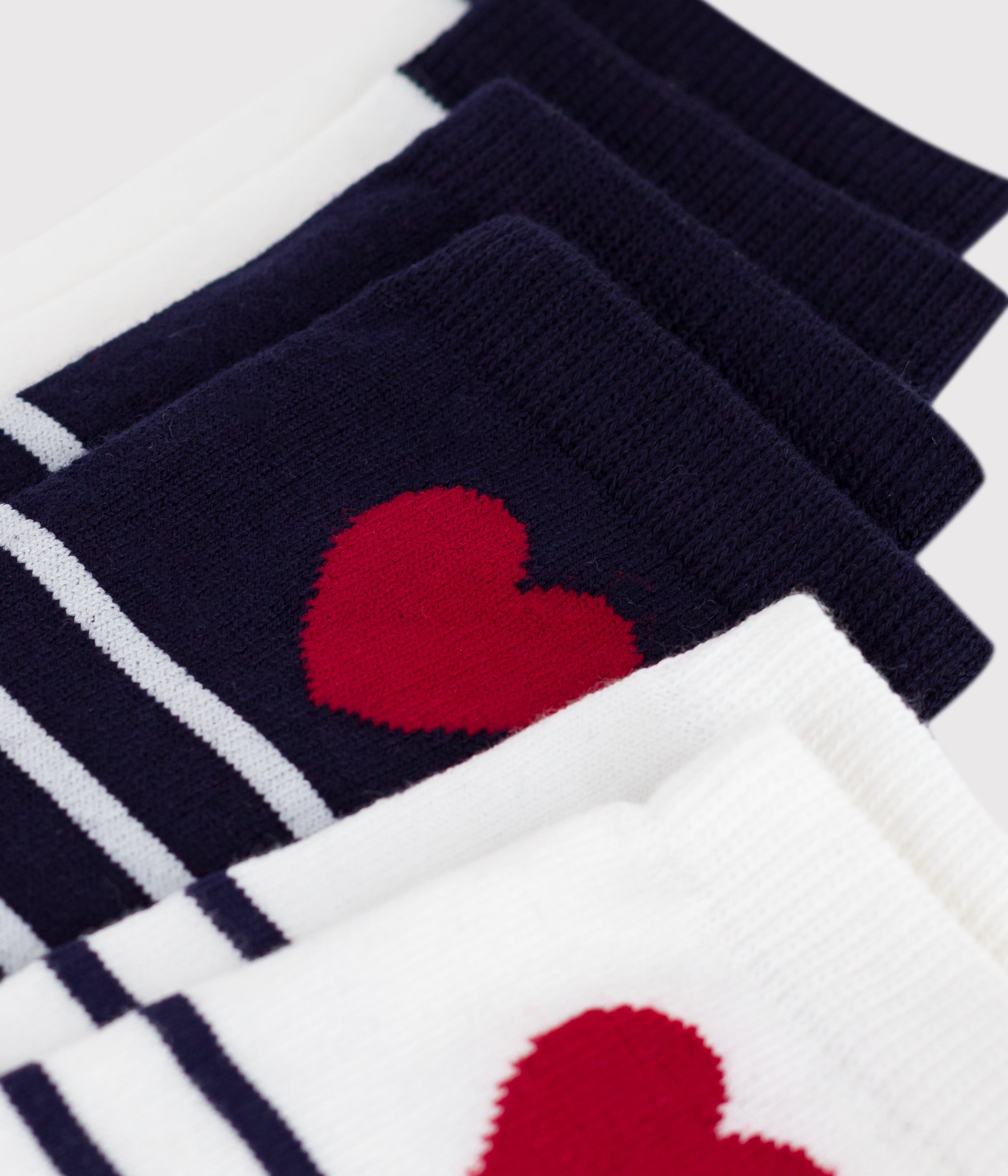 lot-de-3-paires-de-chaussettes-enfant-en-coton-rayures-et-cœurs