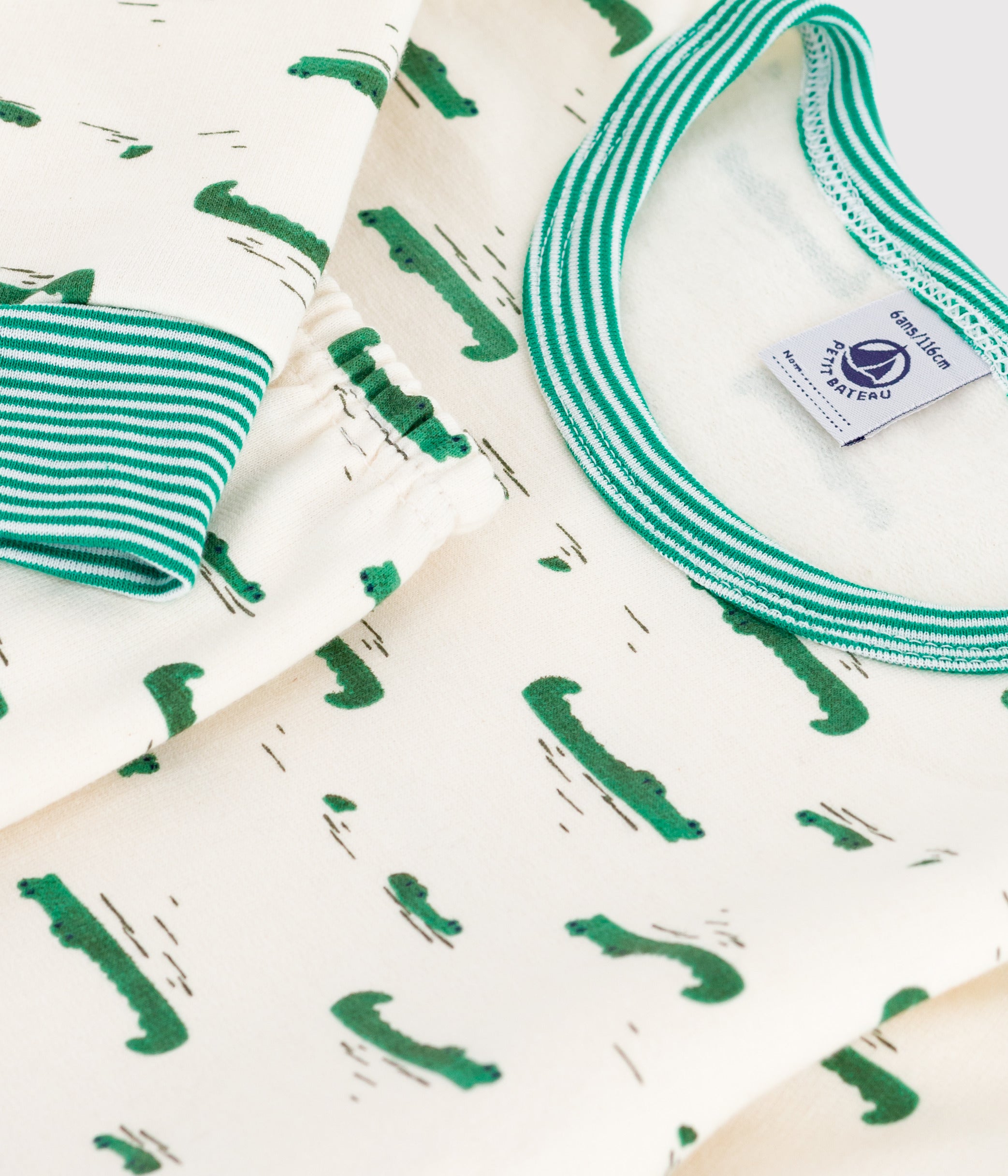 pyjama-enfant-en-molleton-imprimé-crocodiles