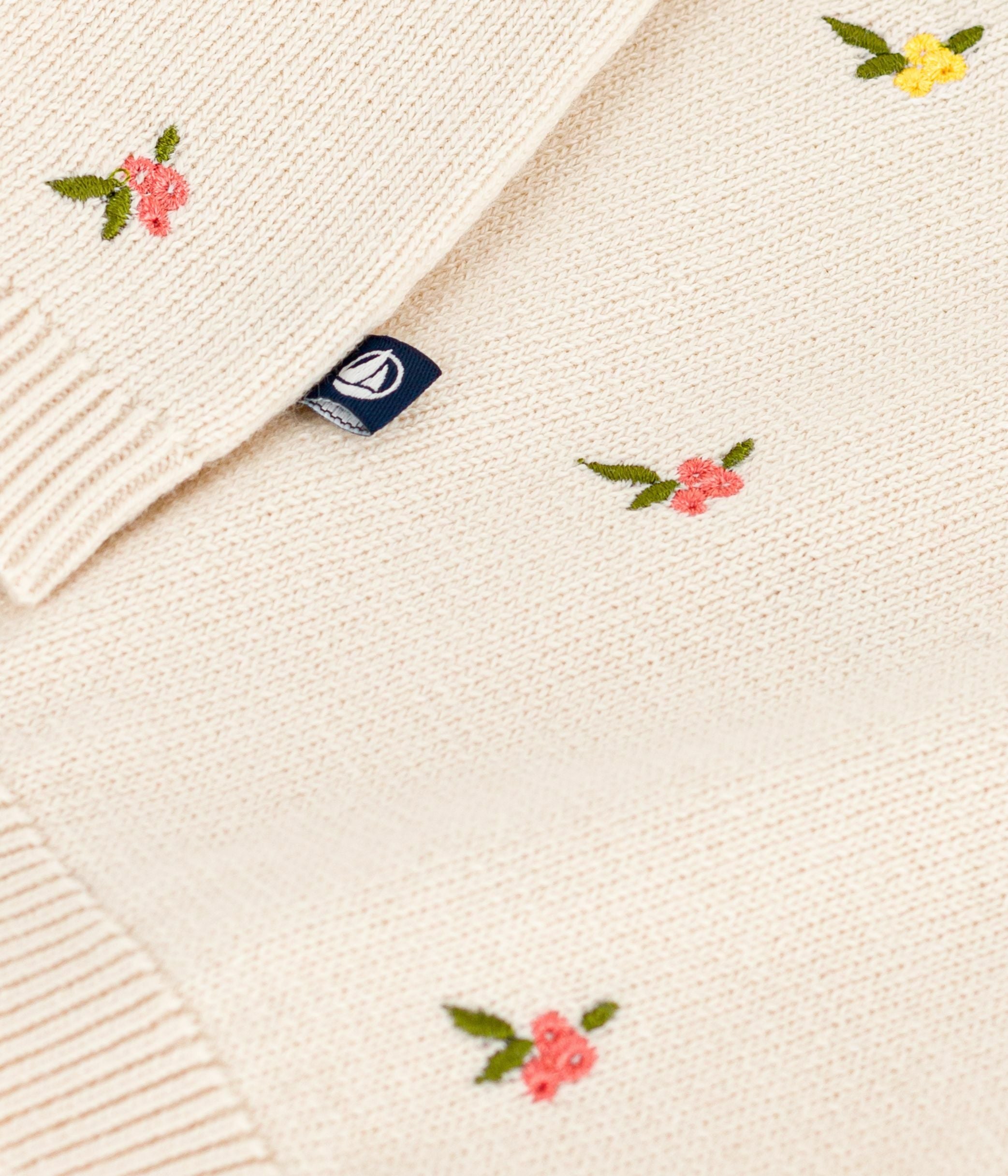 pull-bébé-en-laine-et-coton-à-fleurs-brodées