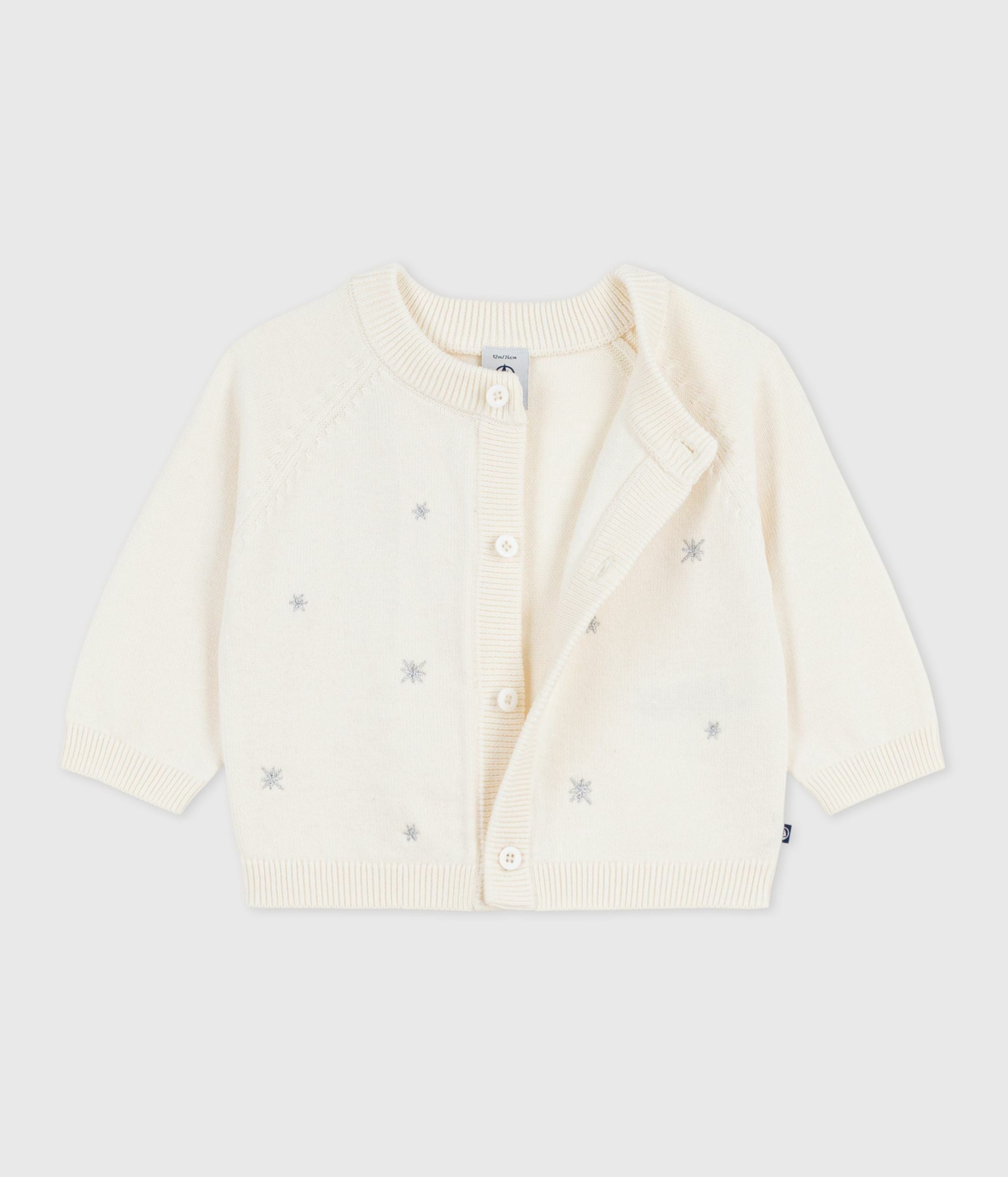 cardigan-bébé-en-tricot-laine-et-coton-brodé-d-étoiles
