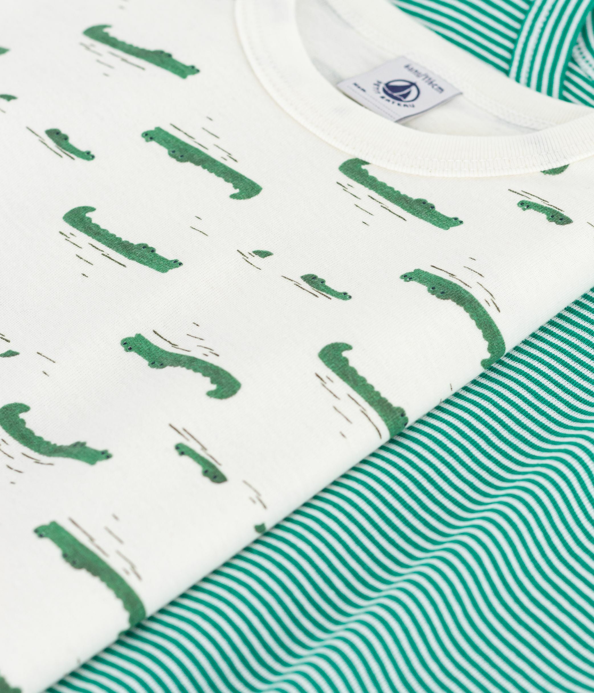lot-de-2-tee-shirts-enfant-en-coton-manches-courtes-imprimé