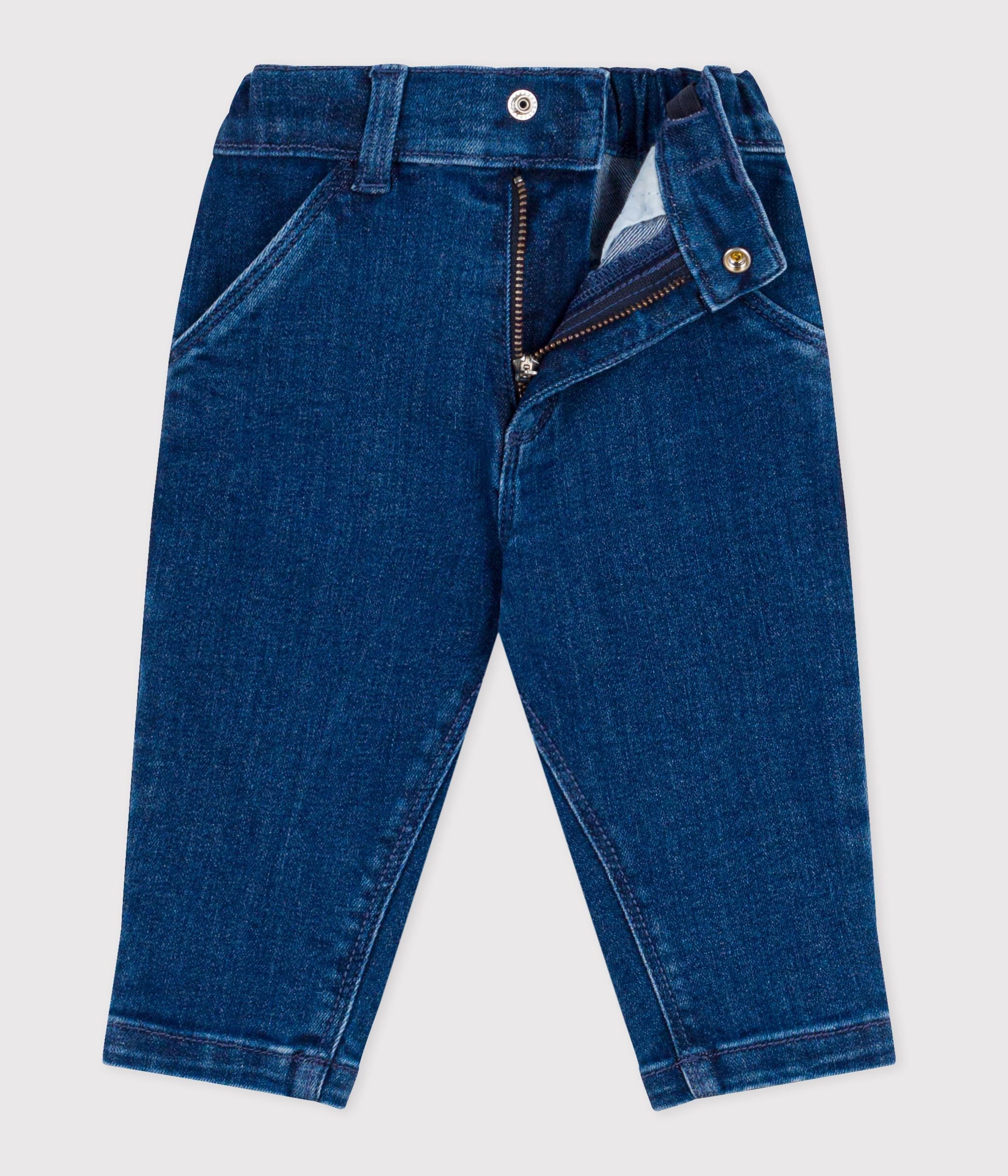 pantalon-bébé-en-denim