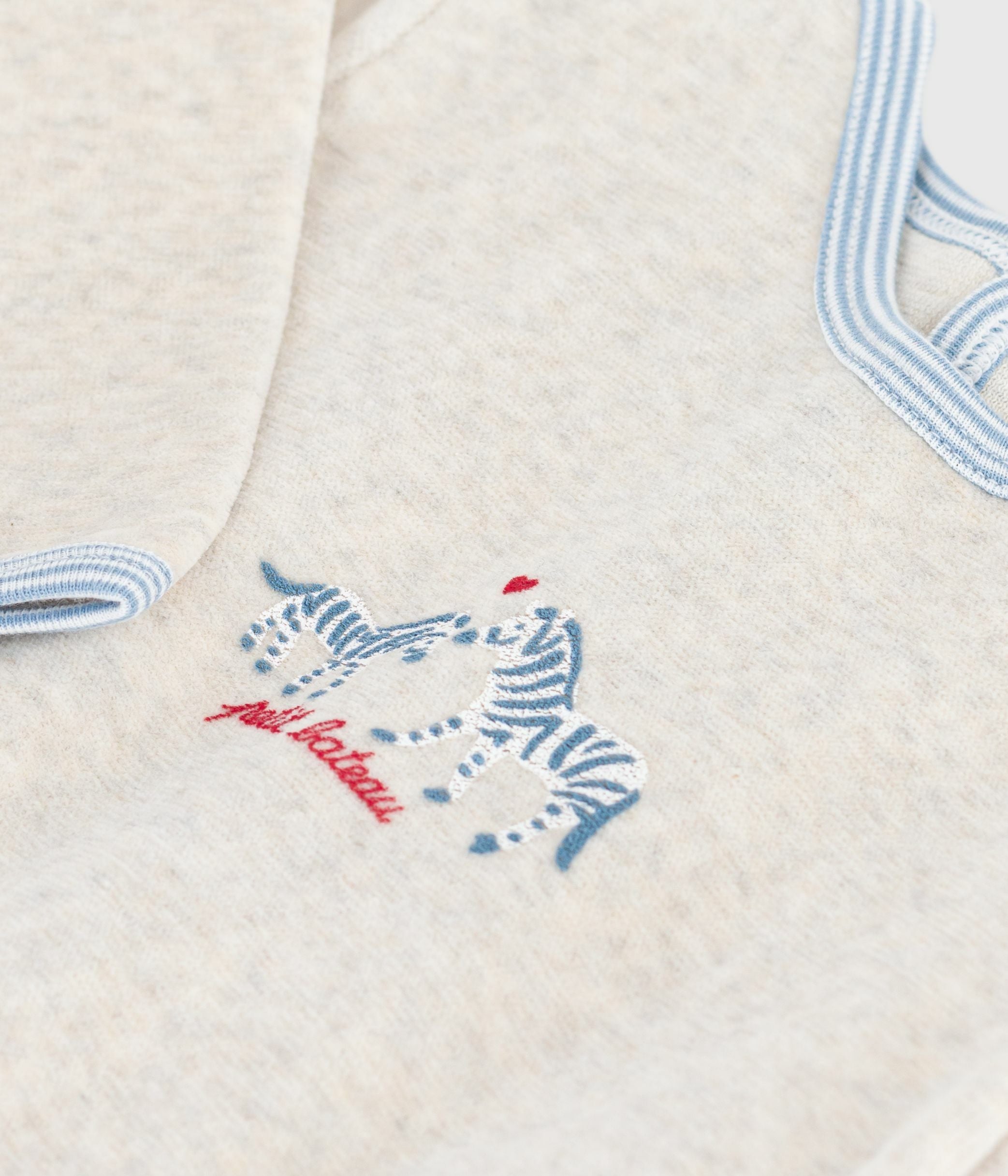 pyjama-bébé-en-velours-ouverture-au-dos-uni