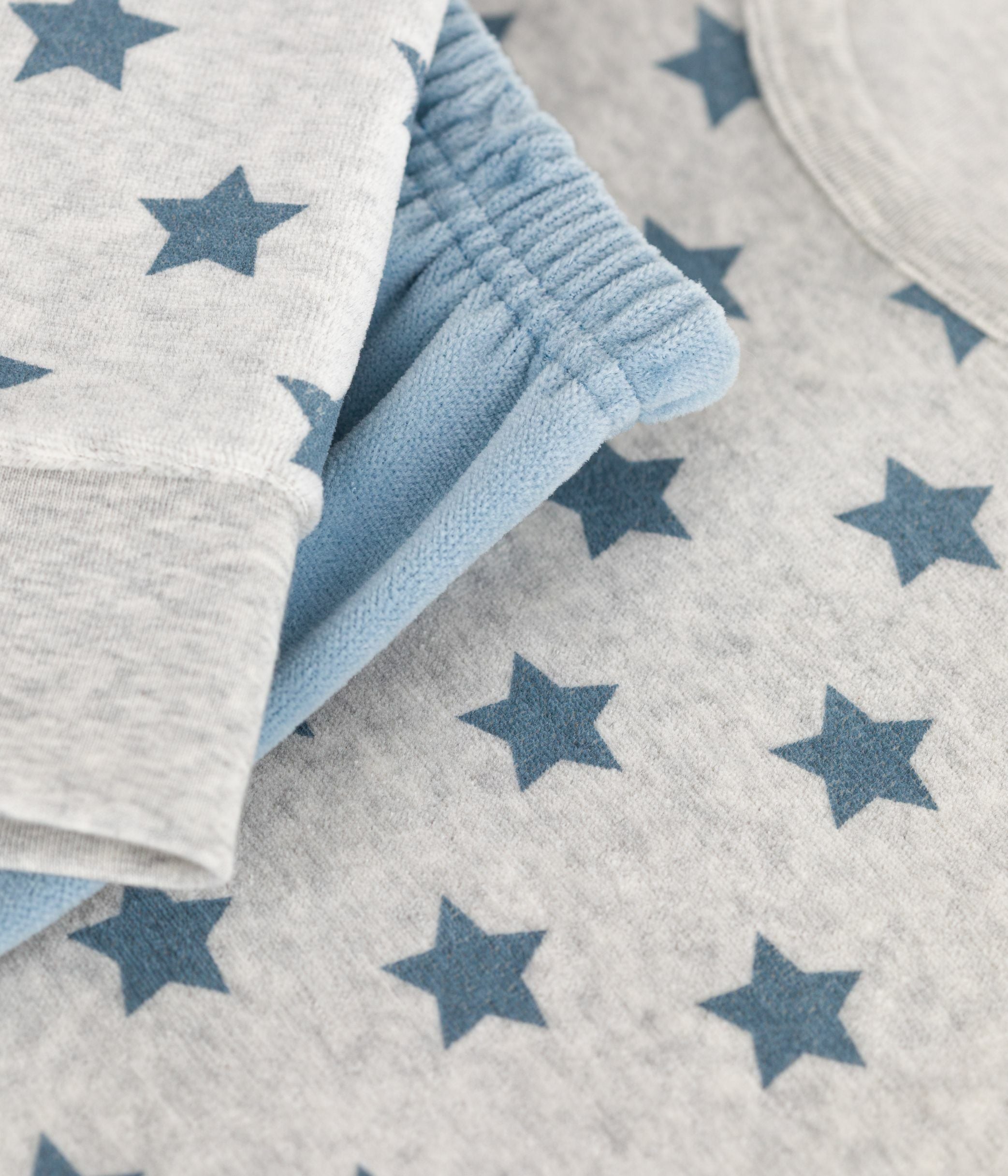 pyjama-junior-en-velours-imprimé-étoiles