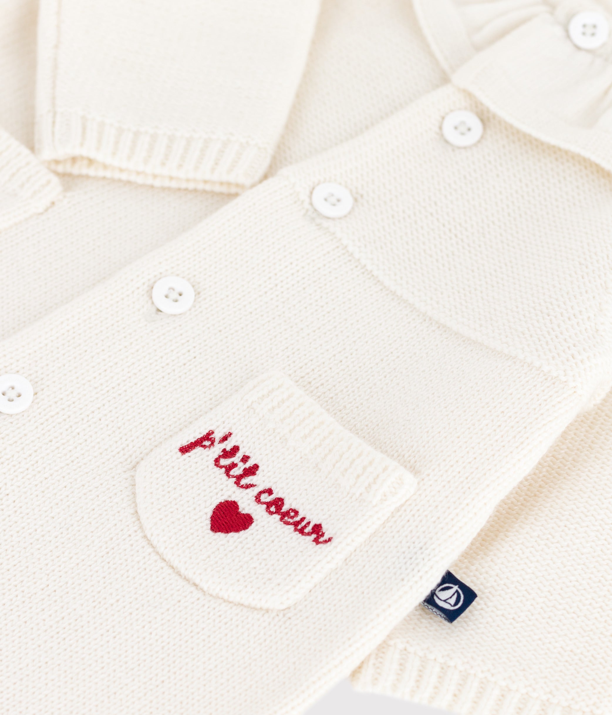 combinaison-bébé-à-col-en-tricot-et-broderie-p-tit-cœur