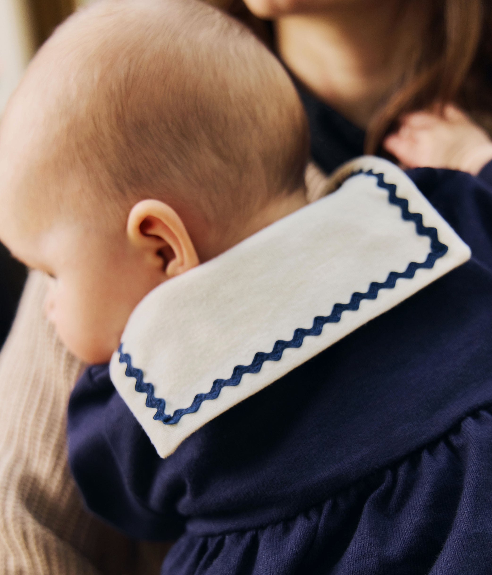 robe-bébé-esprit-marin-et-col-vareuse-et-legging-en-coton