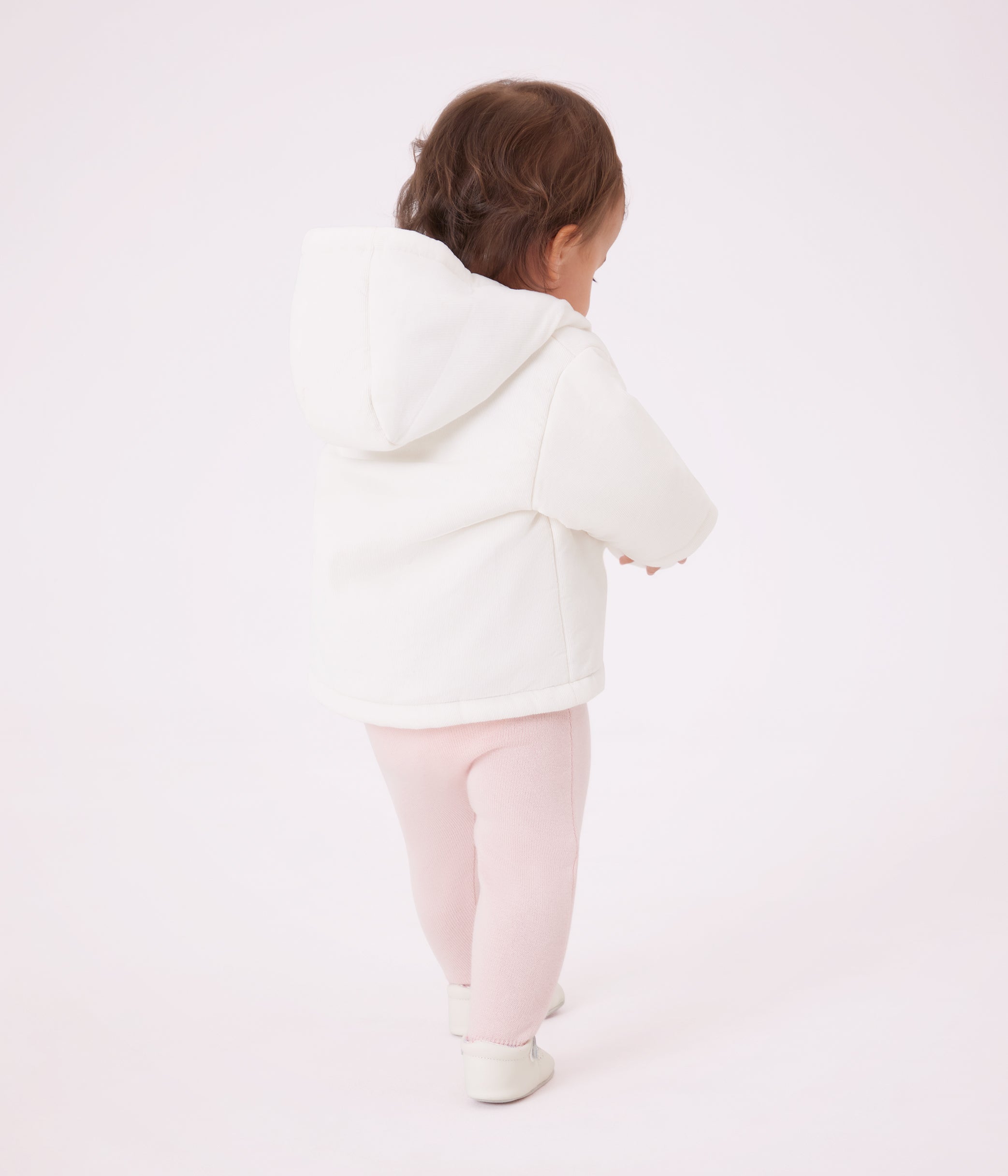 veste-bébé-ouatinée-en-velours-brodé-et-doublure-milleraies