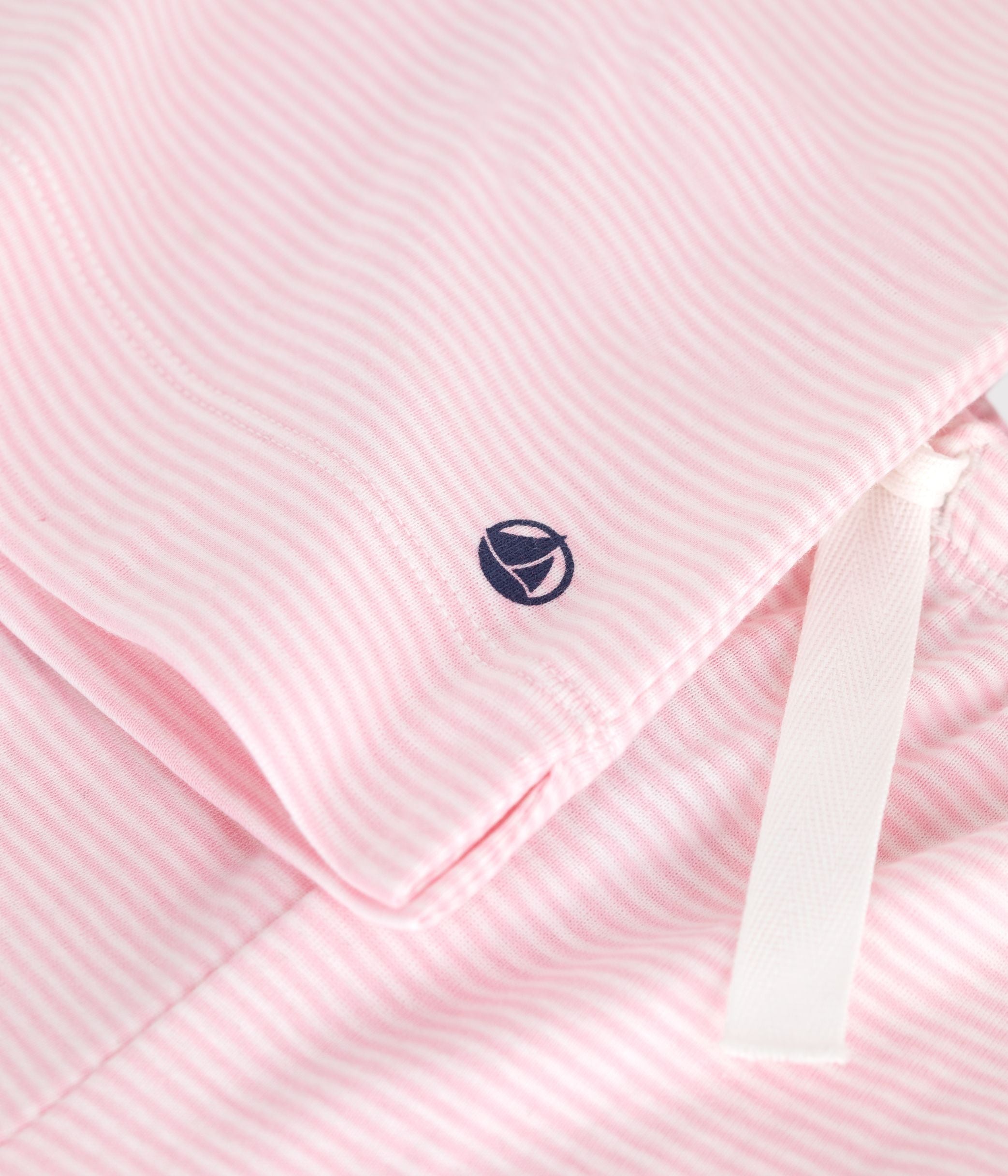 pyjama-enfant-en-coton-manches-courtes-jambes-larges-à-rayures