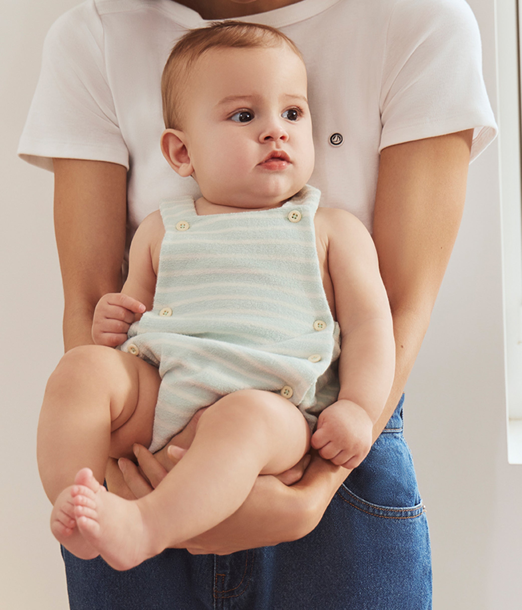 barboteuse-bébé-en-coton-éponge-rayée