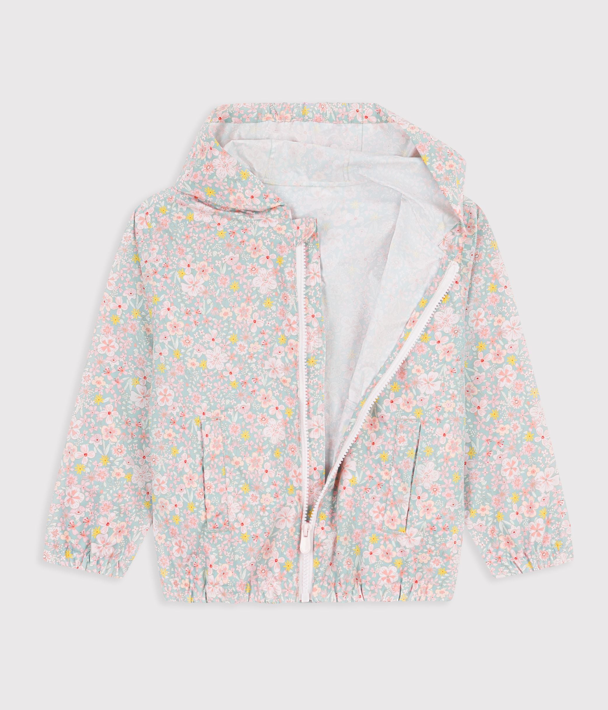 coupe-vent-enfant-fleuri