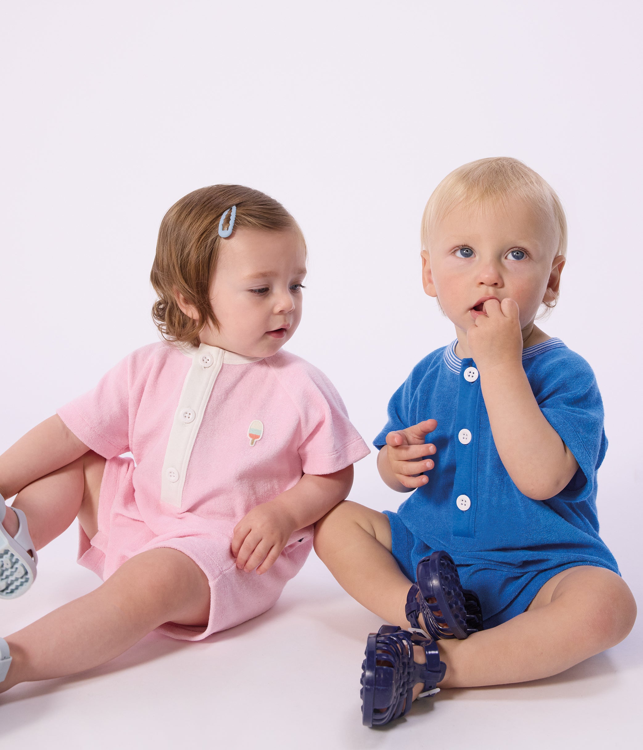 combinaison-courte-bébé-en-coton-unie