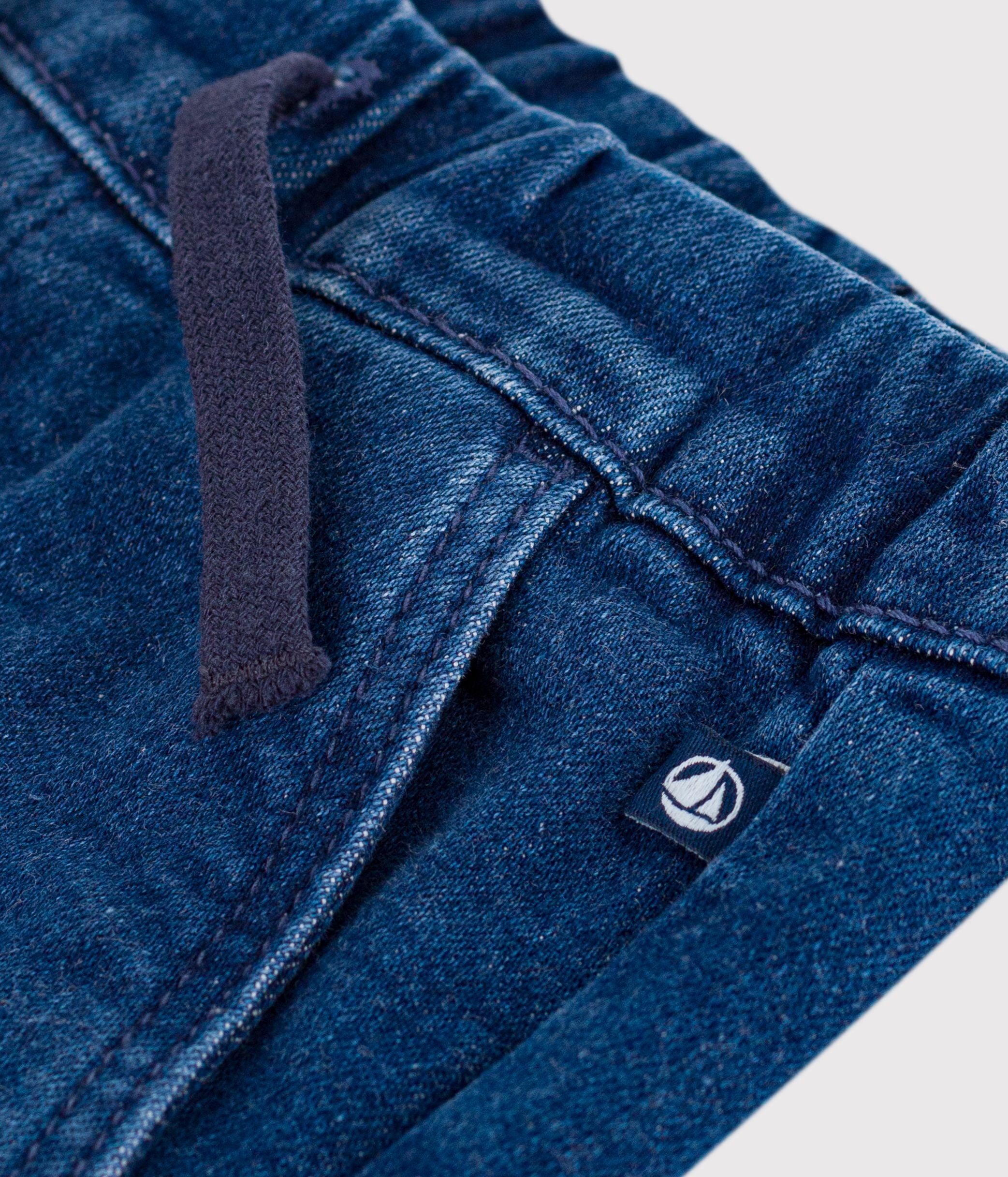 pantalon-enfant-en-denim