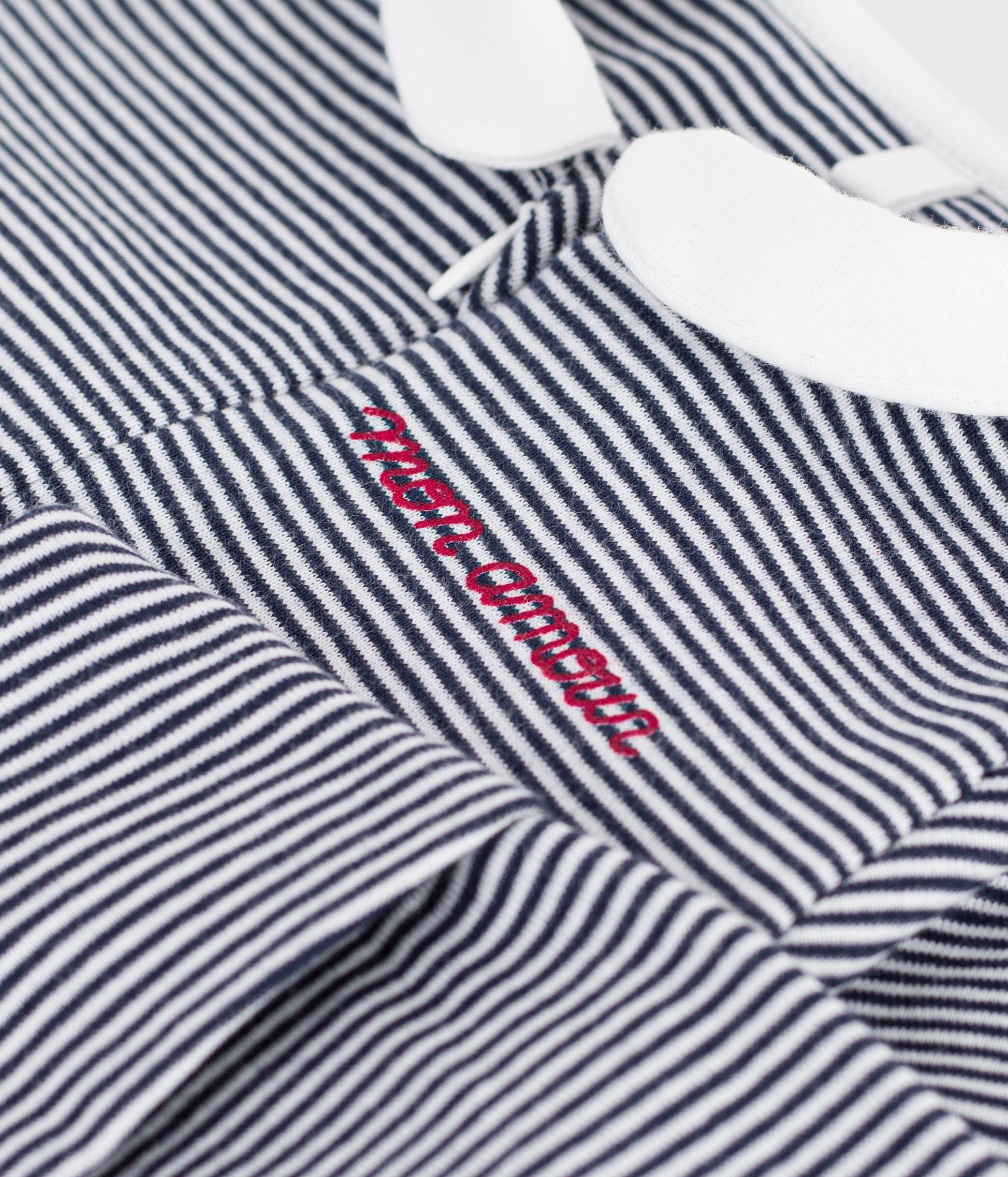 pyjama-bébé-en-coton-imprimé-à-rayures