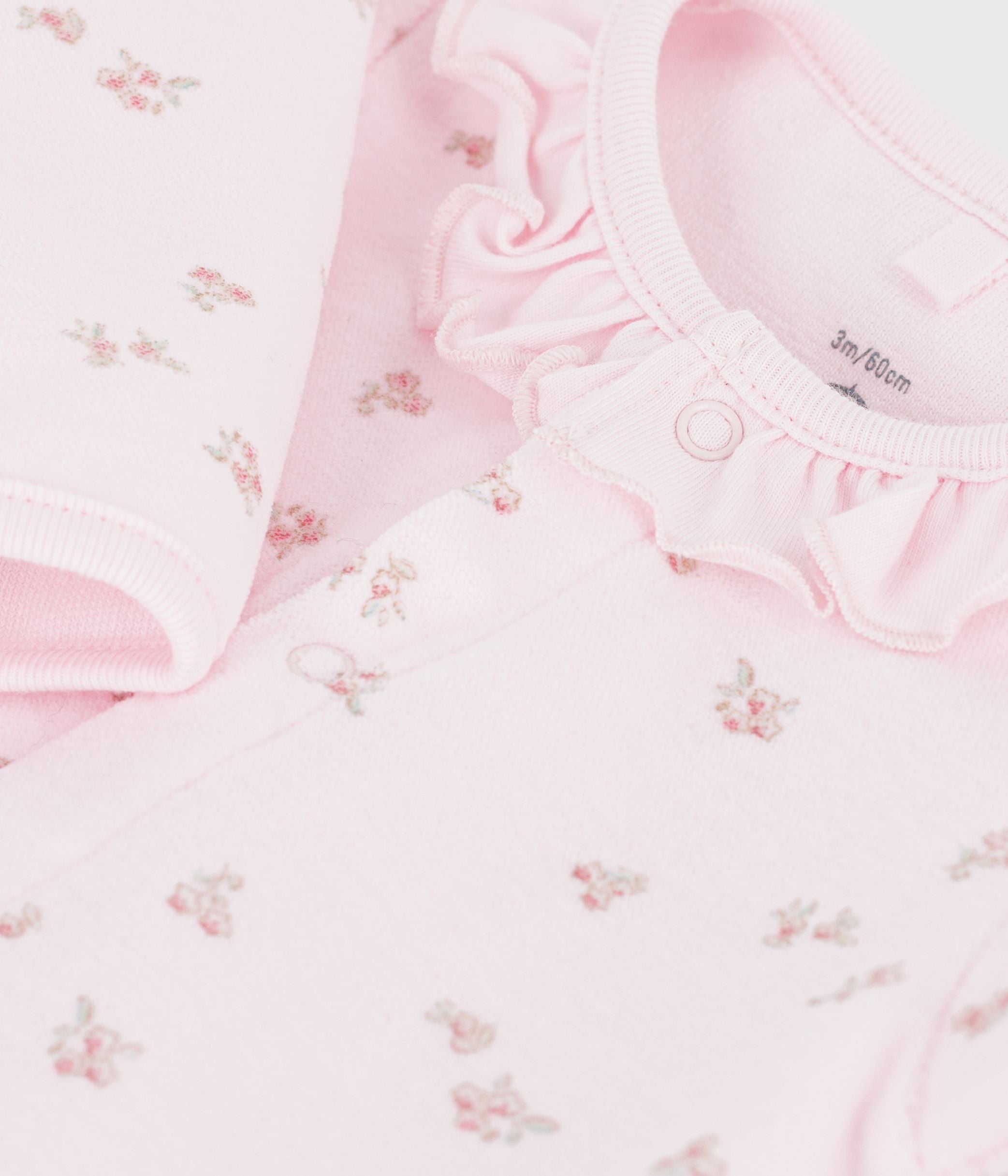 pyjama-bébé-en-velours-avec-col-imprimé-à-fleurs