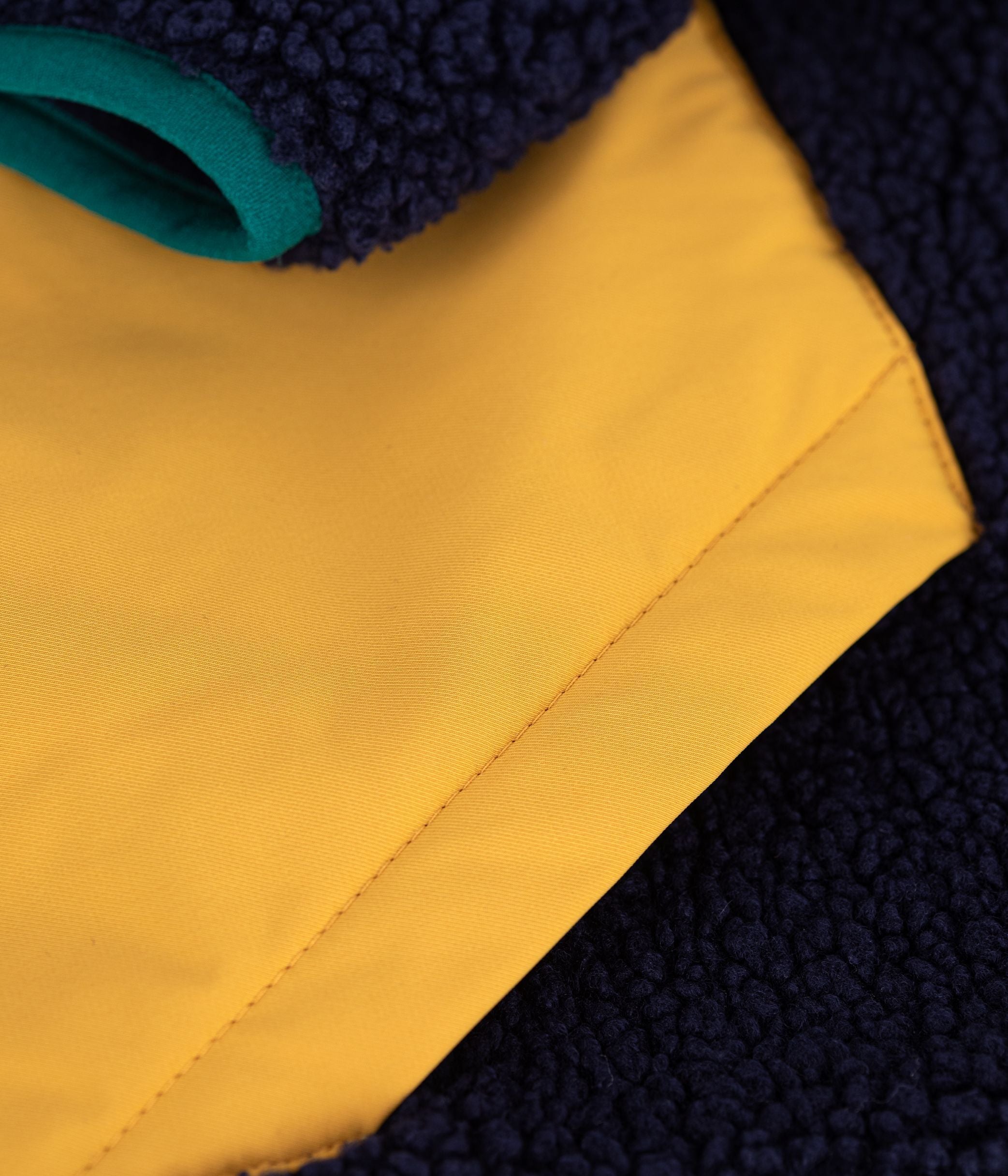 veste-enfant-en-sherpa-unie-colorblock