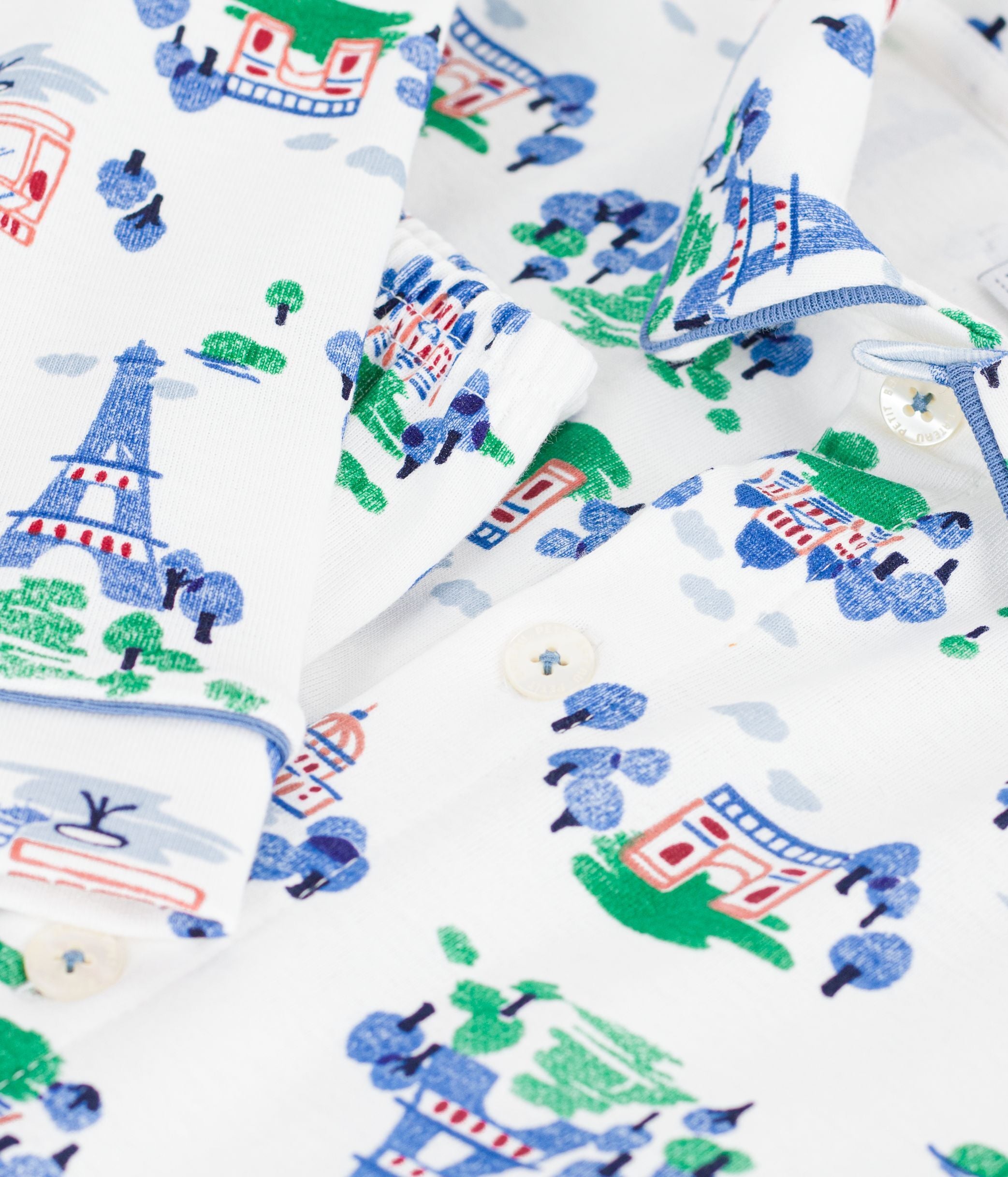 pyjama-boutonné-enfant-en-coton-imprimé-paris