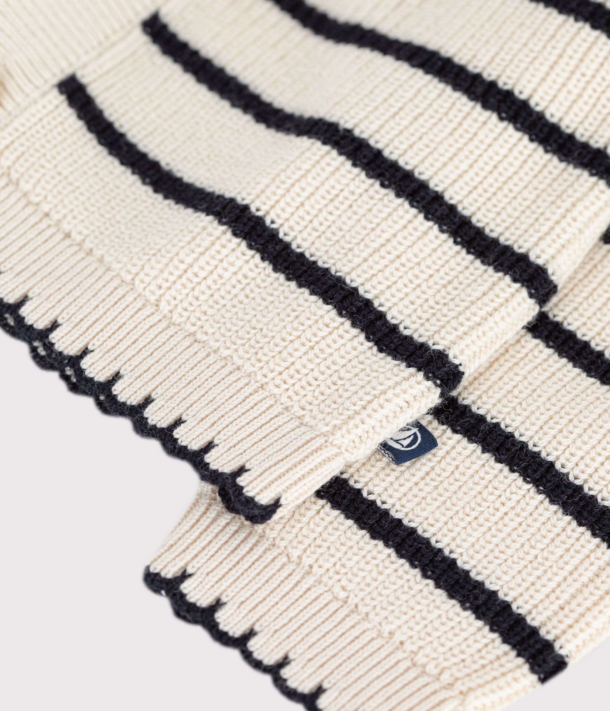 cardigan-bébé-en-coton-à-rayures