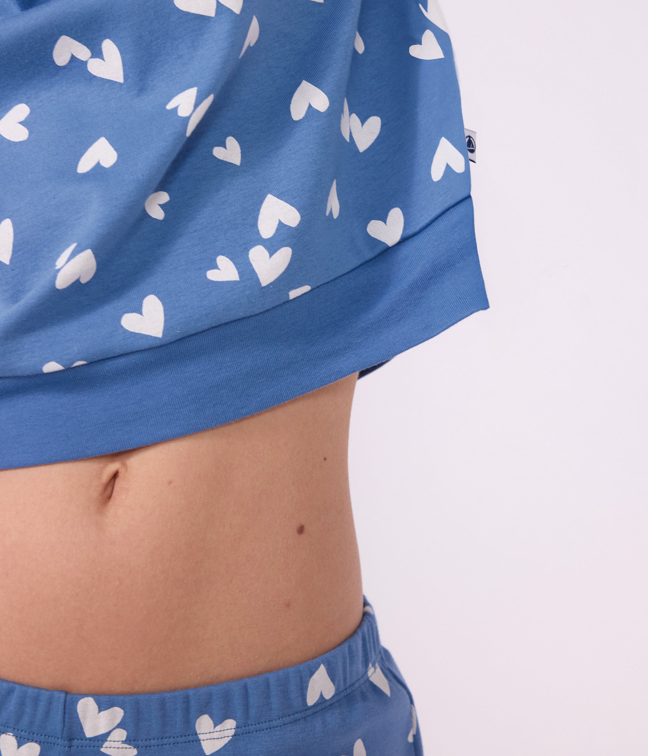 pyjama-femme-en-coton-imprimé-coeurs