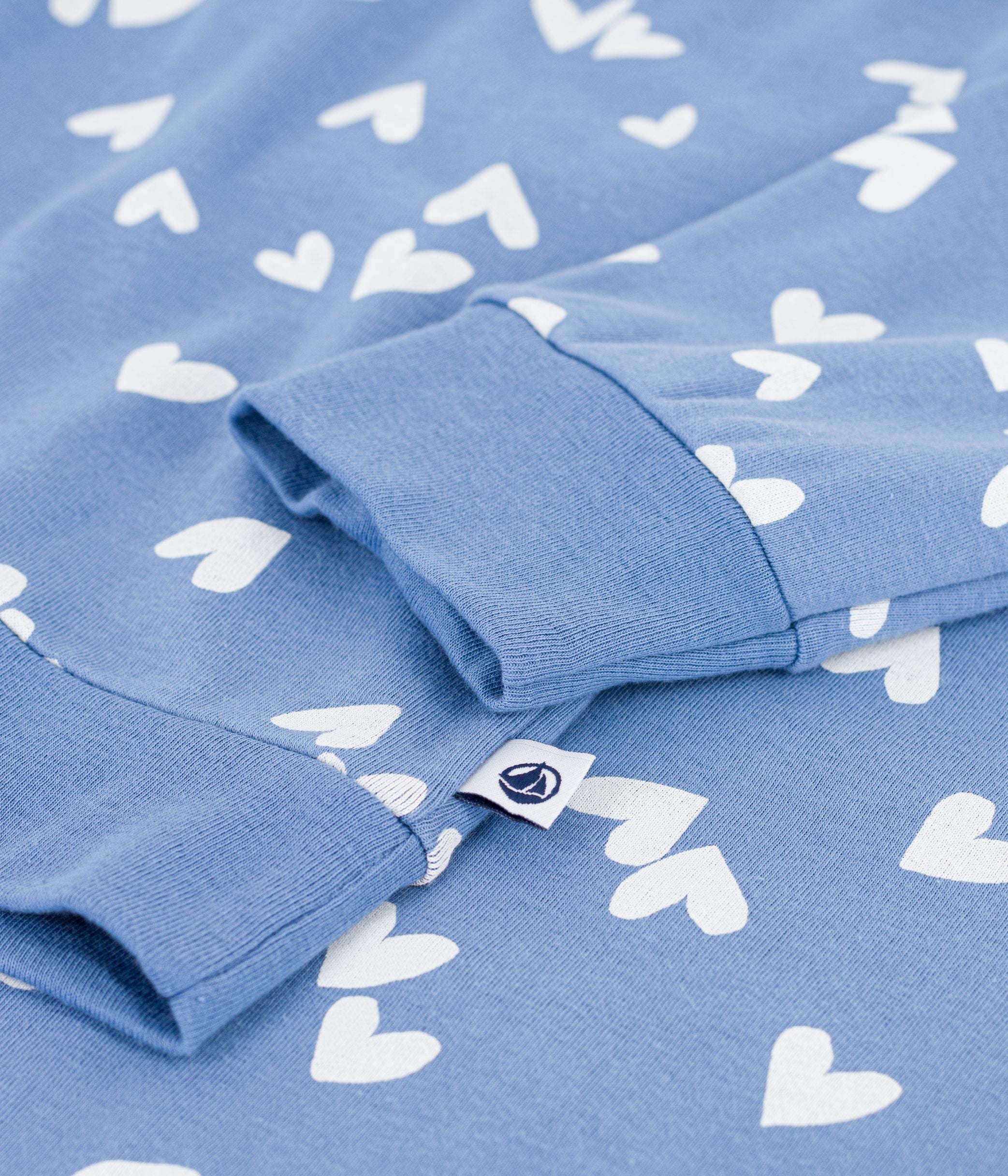 pyjama-femme-en-coton-imprimé-coeurs