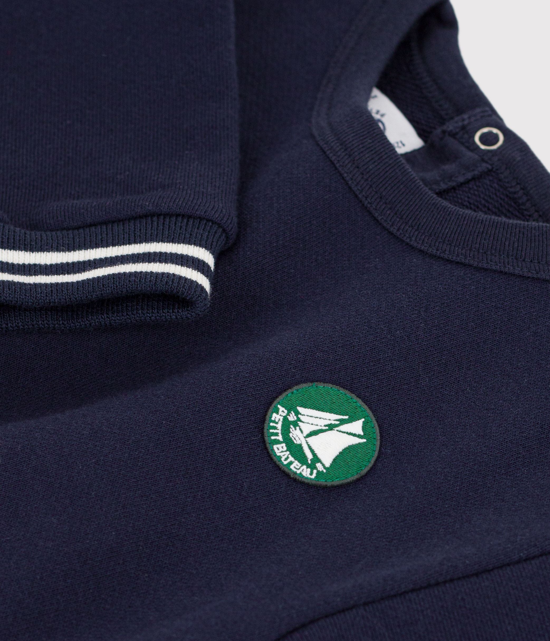 sweatshirt-bébé-en-coton-uni-et-son-badge