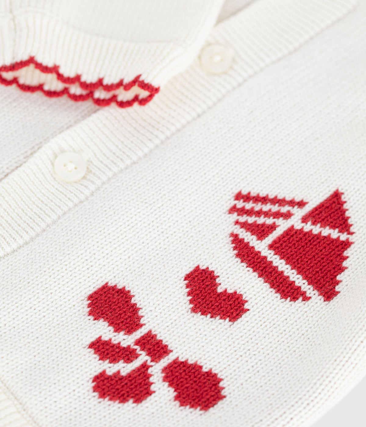 cardigan-bébé-en-tricot-laine-et-coton-et-motifs-jacquards