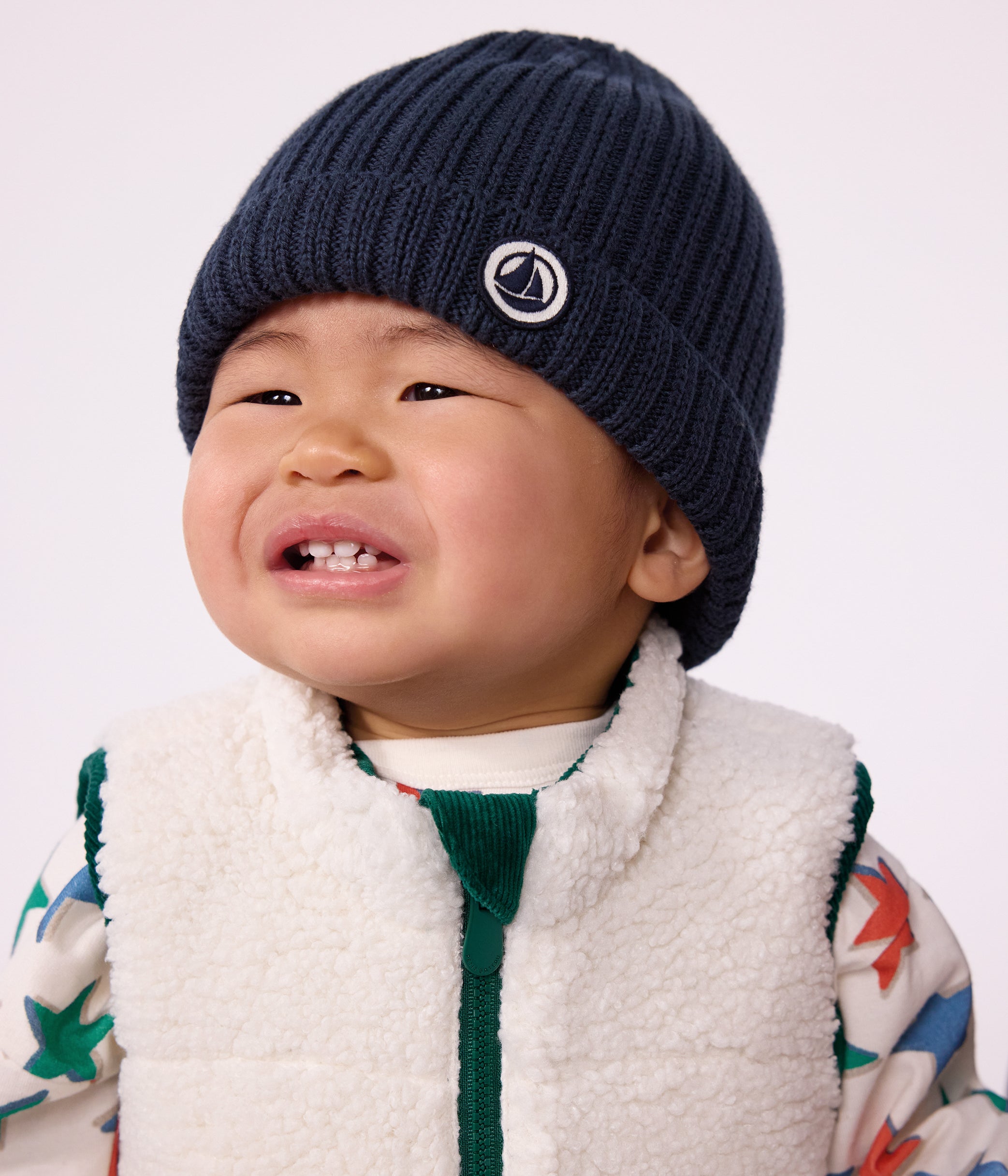 bonnet-bébé-en-tricot-doublé-en-polaire